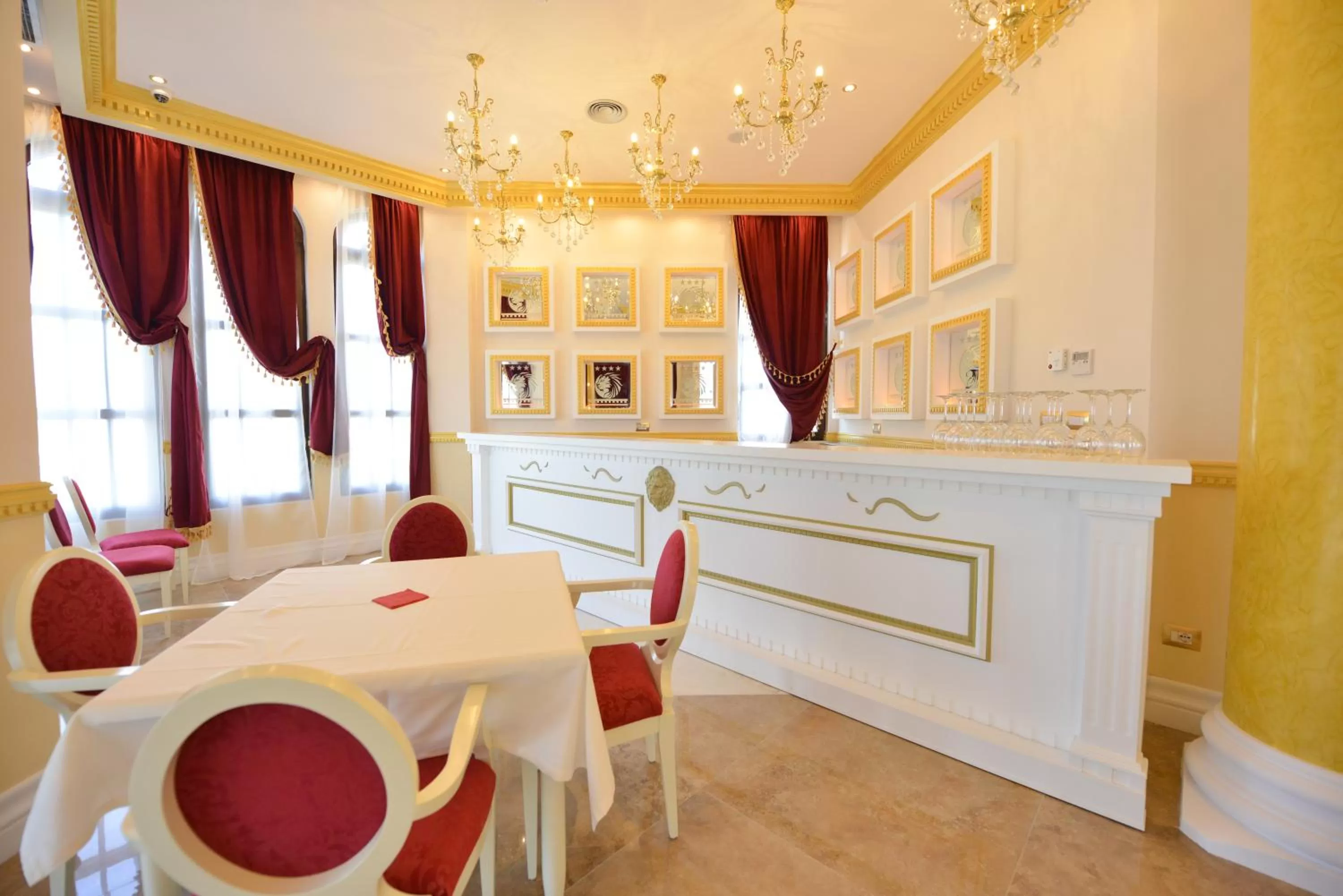 Restaurant/Places to Eat in Luani ARTE