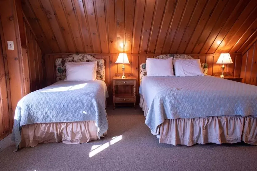 Bedroom, Bed in Franconia Inn