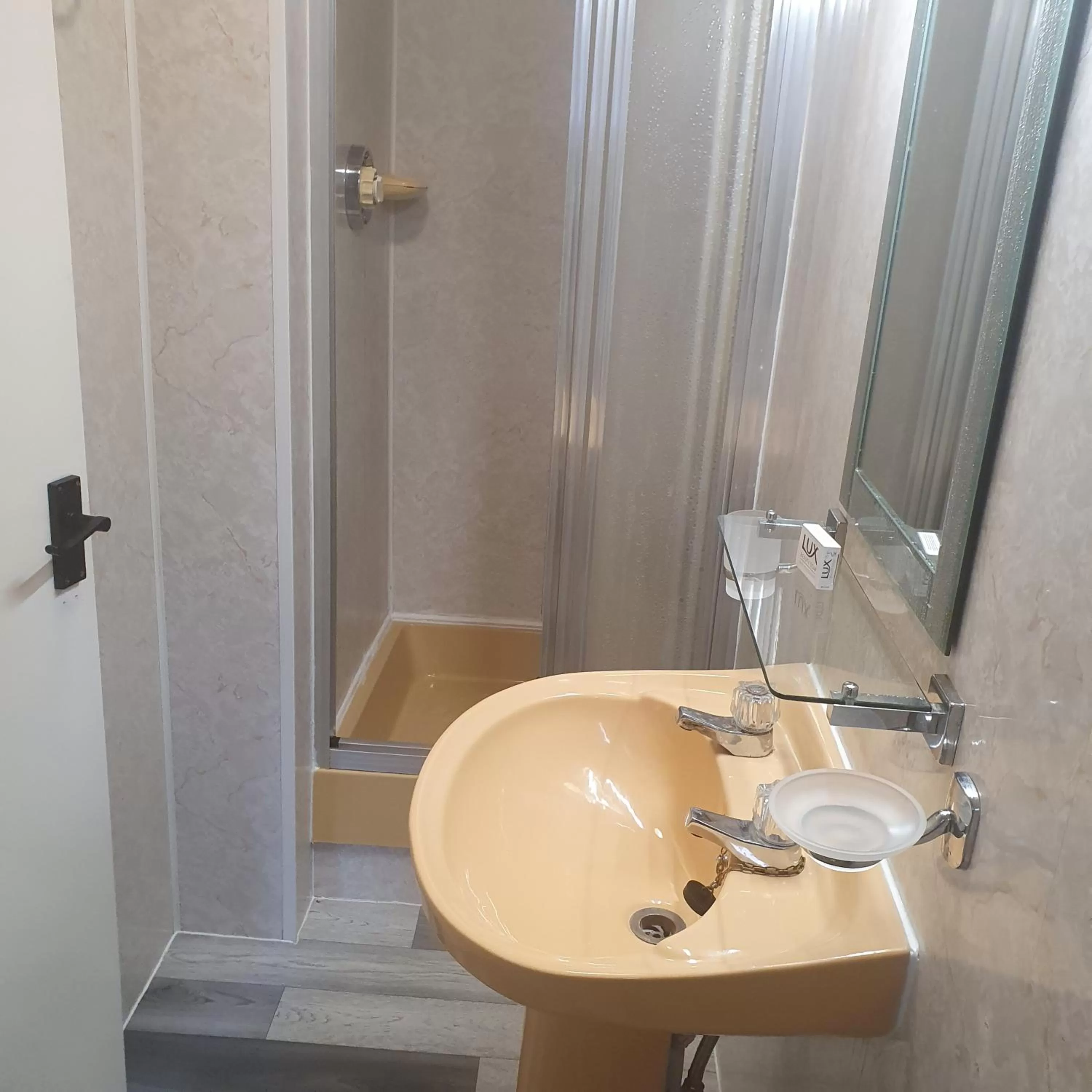 Palm Beach Hotel by the Sea