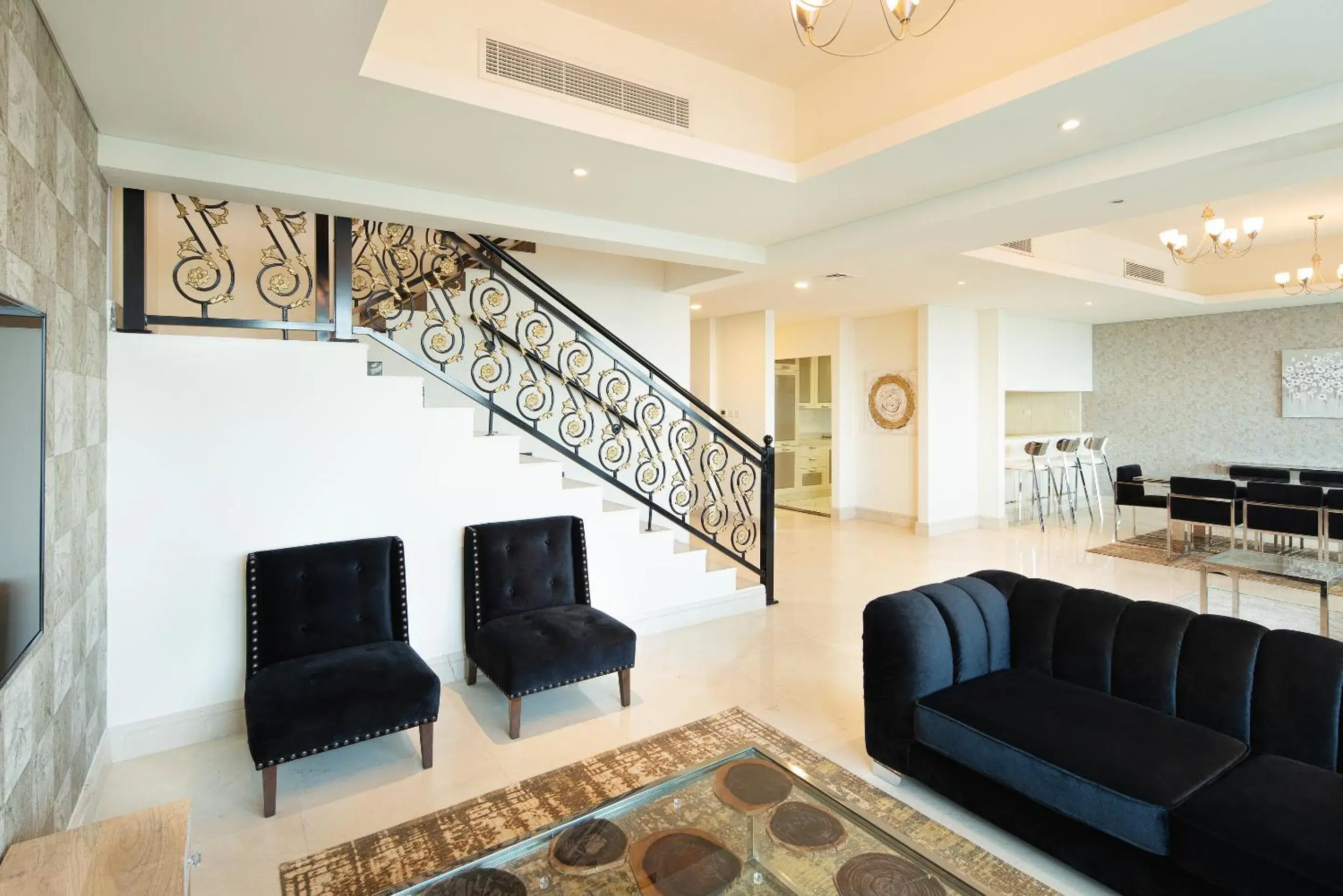 Living room, Lobby/Reception in Barceló Residences Dubai Marina