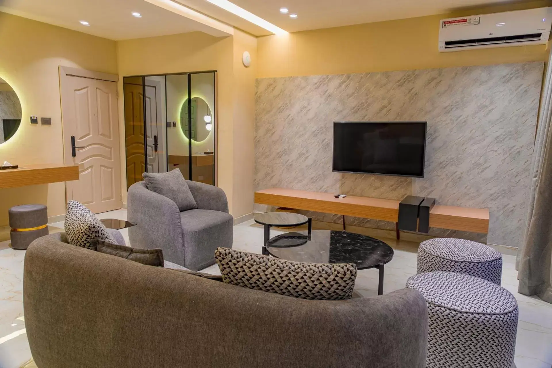 The Country Lodge Hotel The Country Lodge Hotel