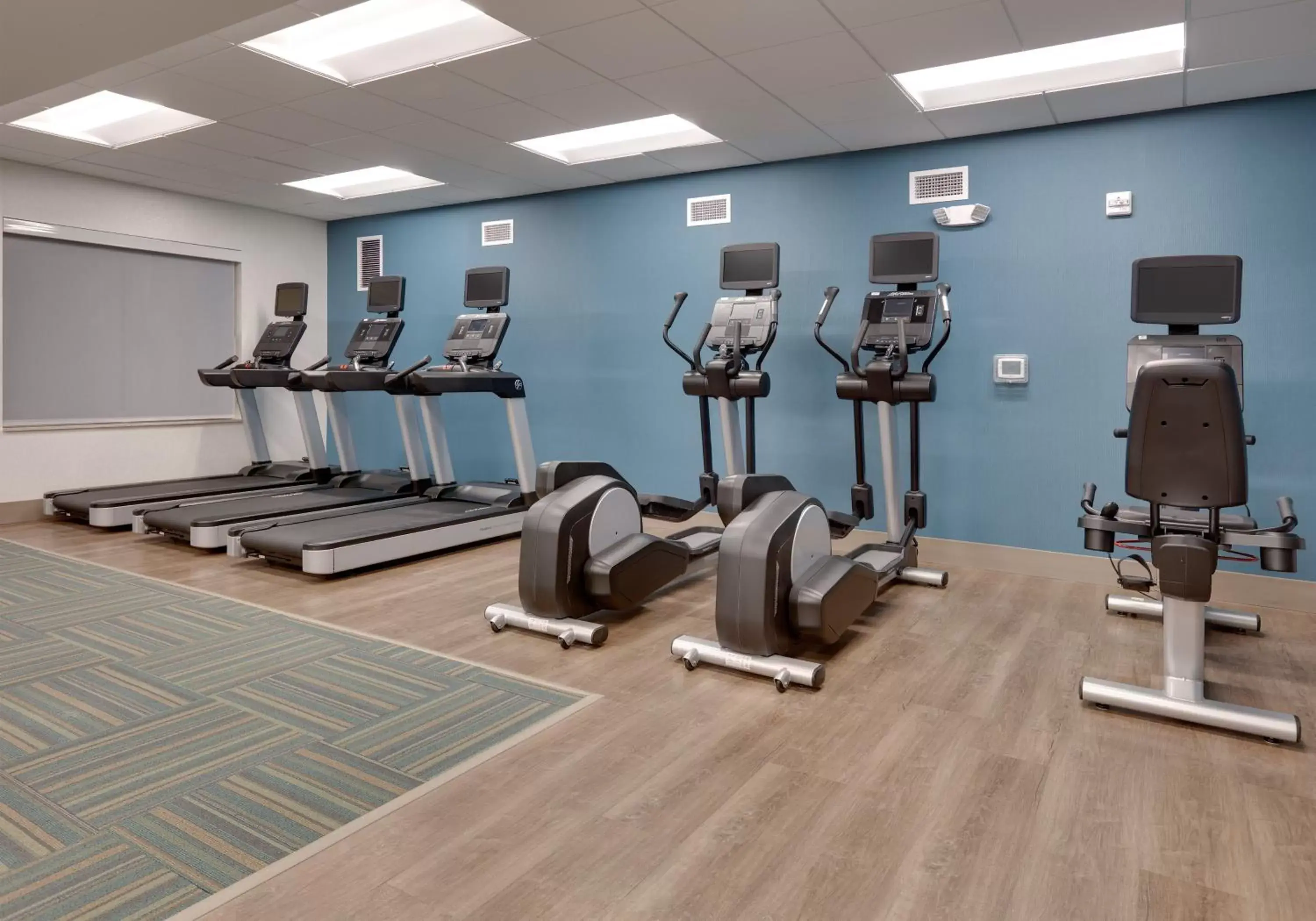 Fitness centre/facilities, Fitness Center/Facilities in Holiday Inn Express & Suites Mitchell, an IHG Hotel