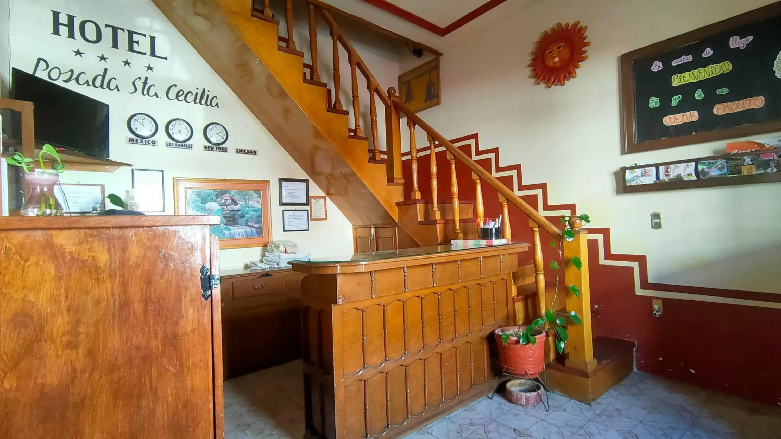 Lobby or reception, Lobby/Reception in OYO Posada Santa Cecilia, Jerez Zacatecas