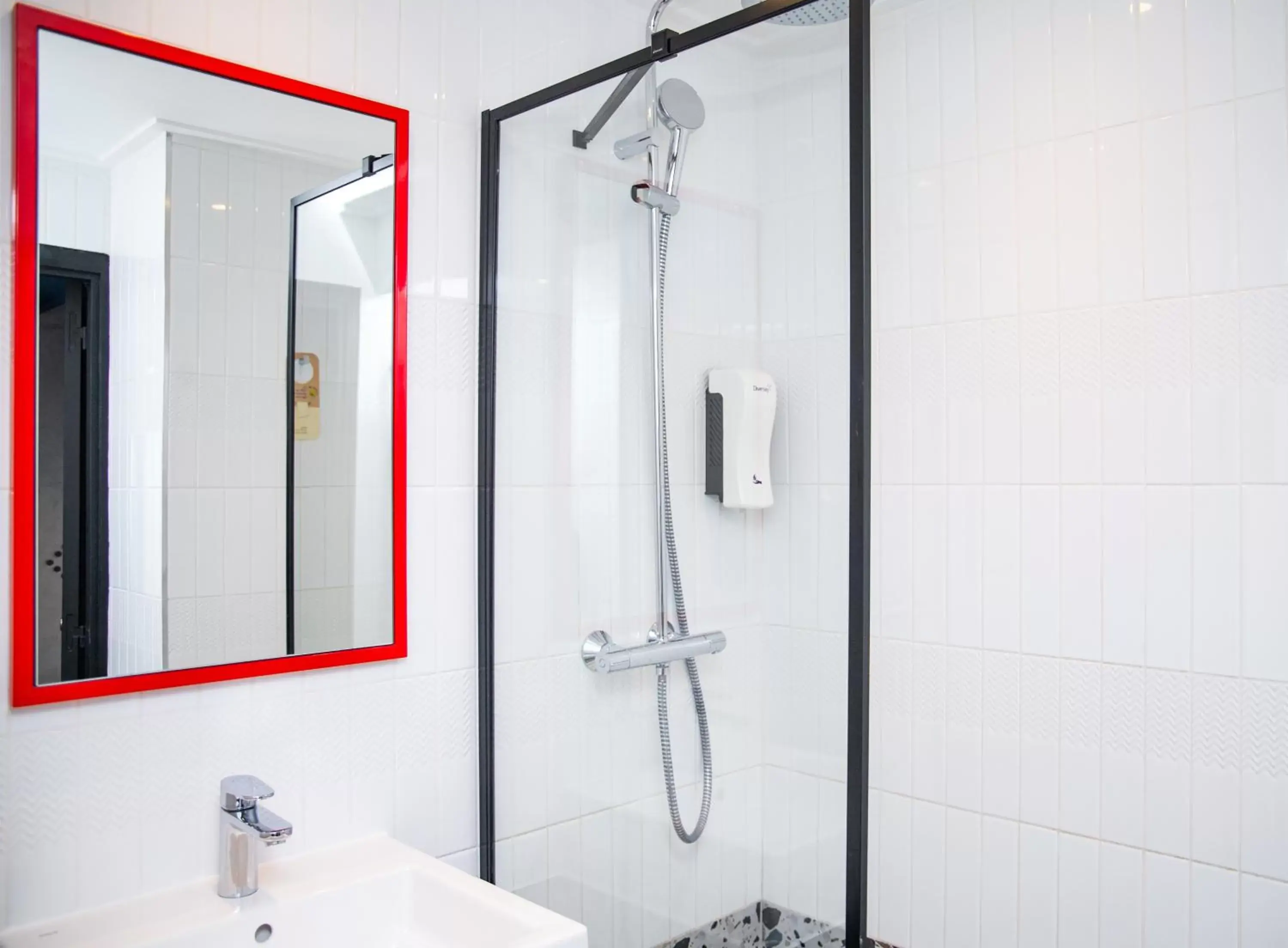 Shower, Bathroom in Ibis Styles Abidjan Plateau
