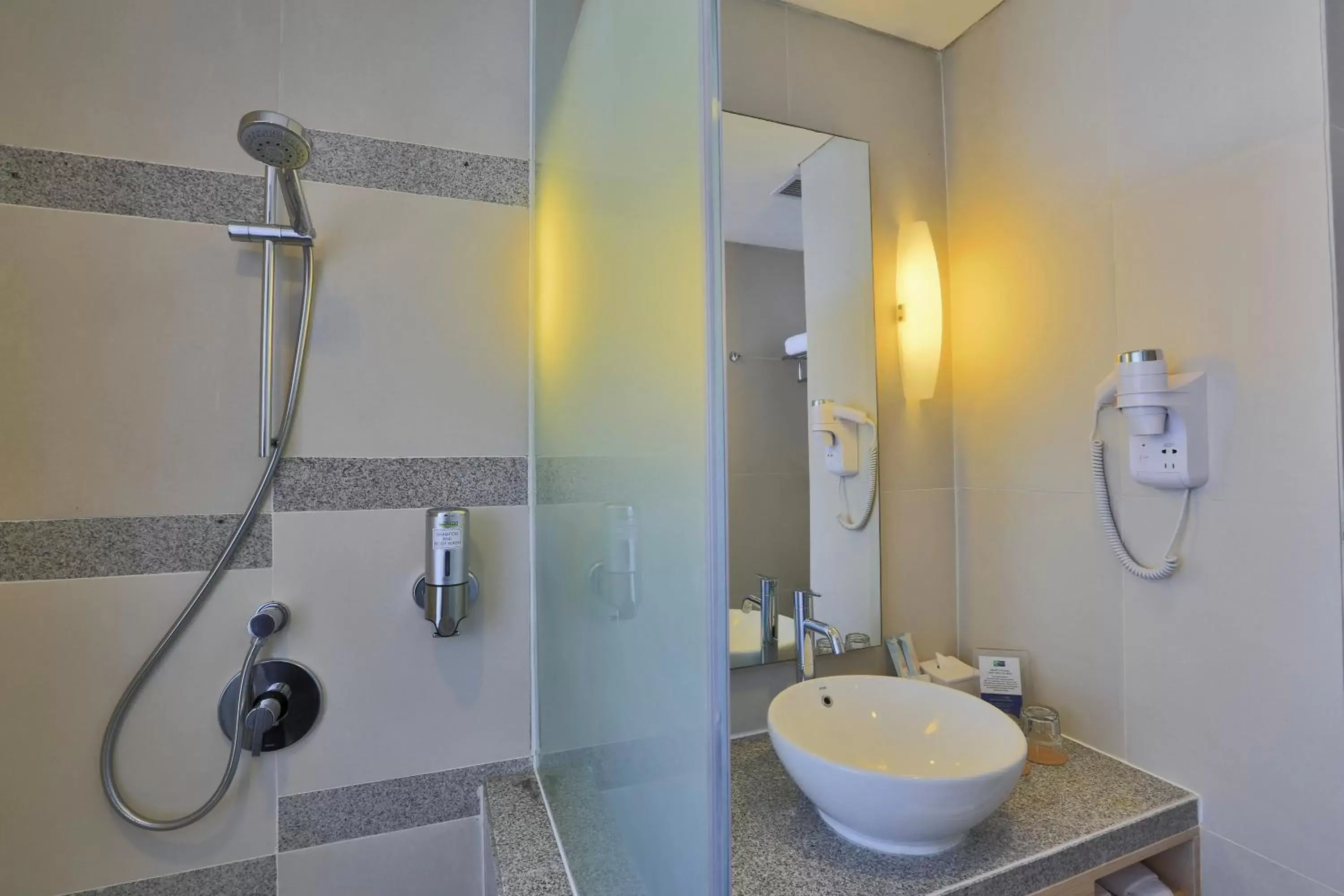 Shower, Bathroom in Holiday Inn Express Semarang Simpang Lima, an IHG Hotel