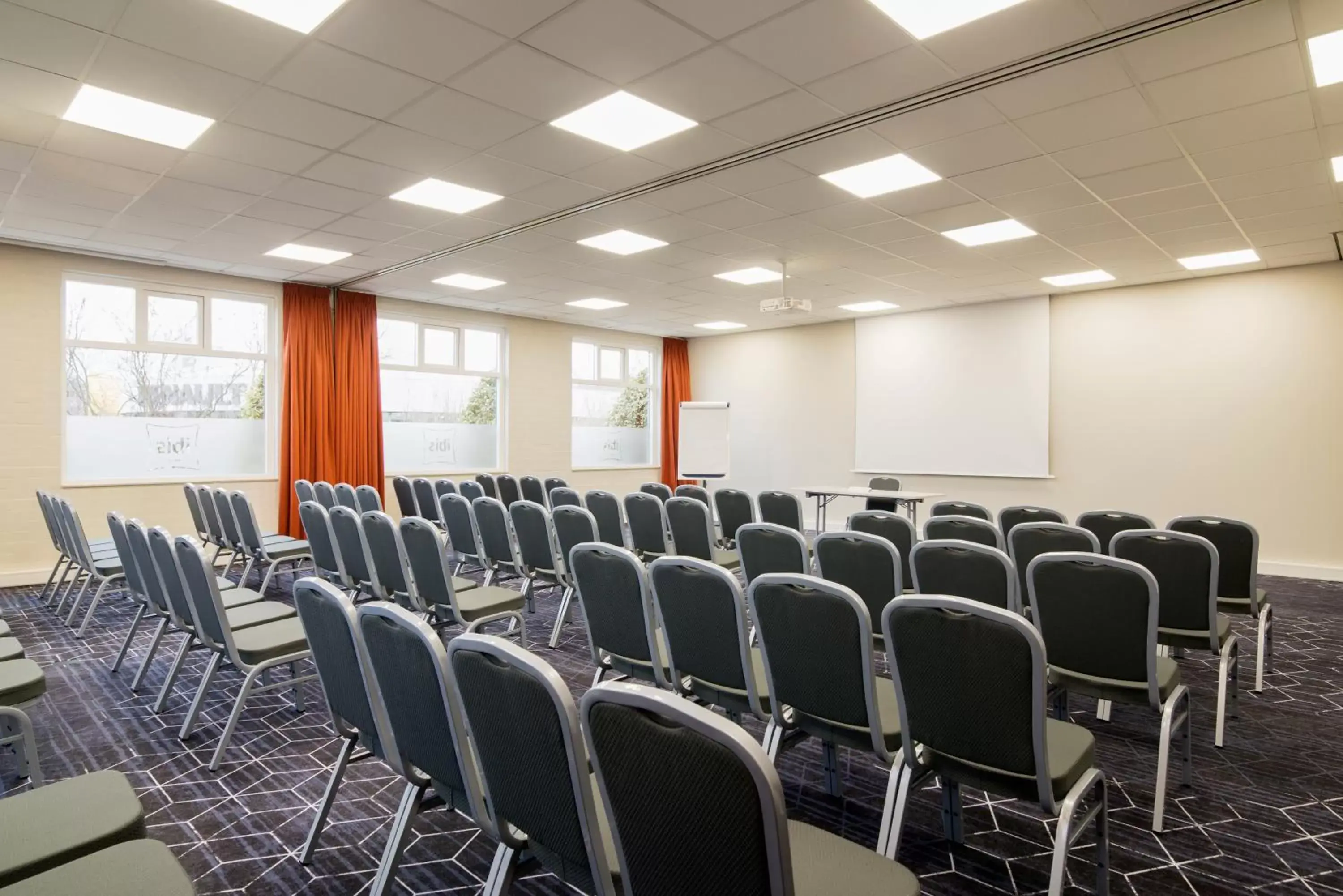 Banquet/Function facilities in ibis Rotterdam Vlaardingen