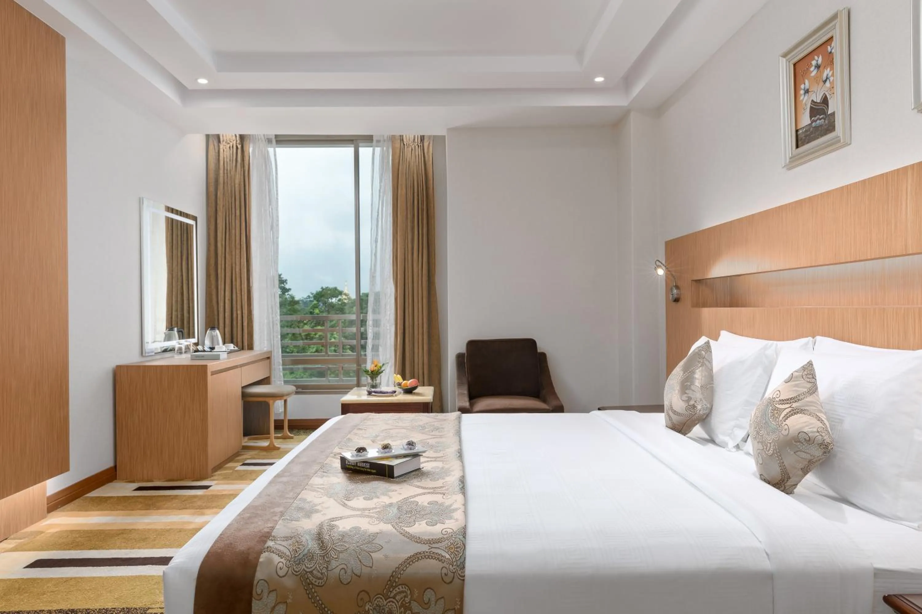 Bedroom in Best Western Green Hill Hotel