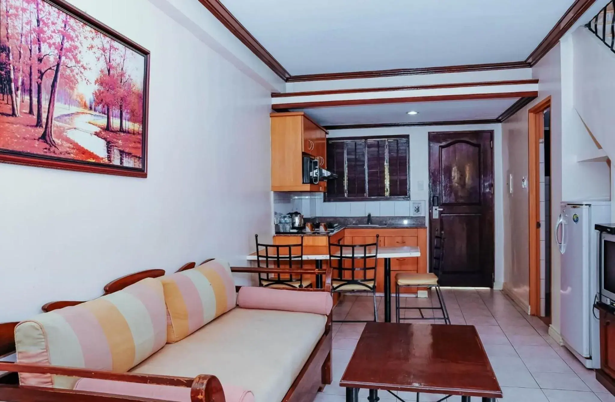 Living room, Seating Area in Crown Regency Residences Davao