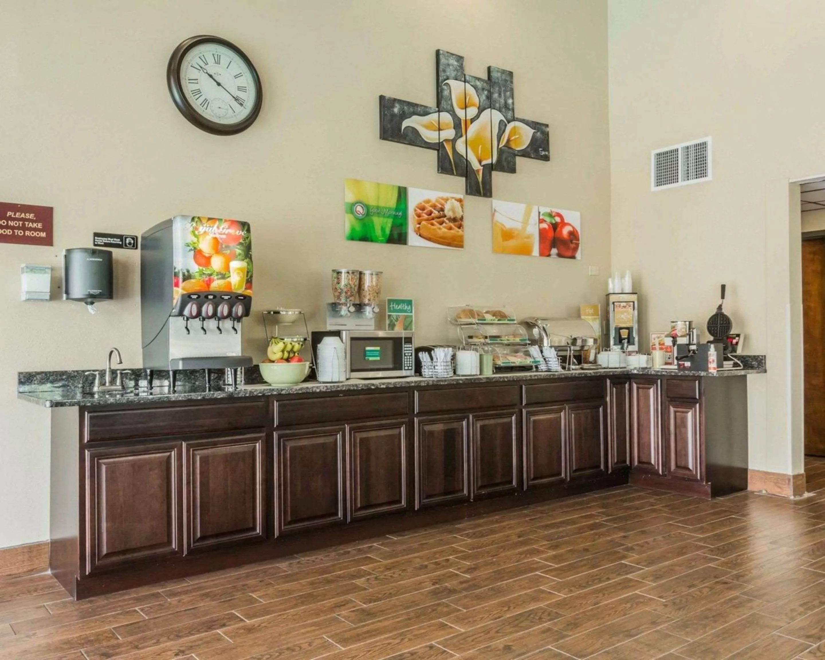 Restaurant/places to eat in Quality Inn & Suites North Montgomery
