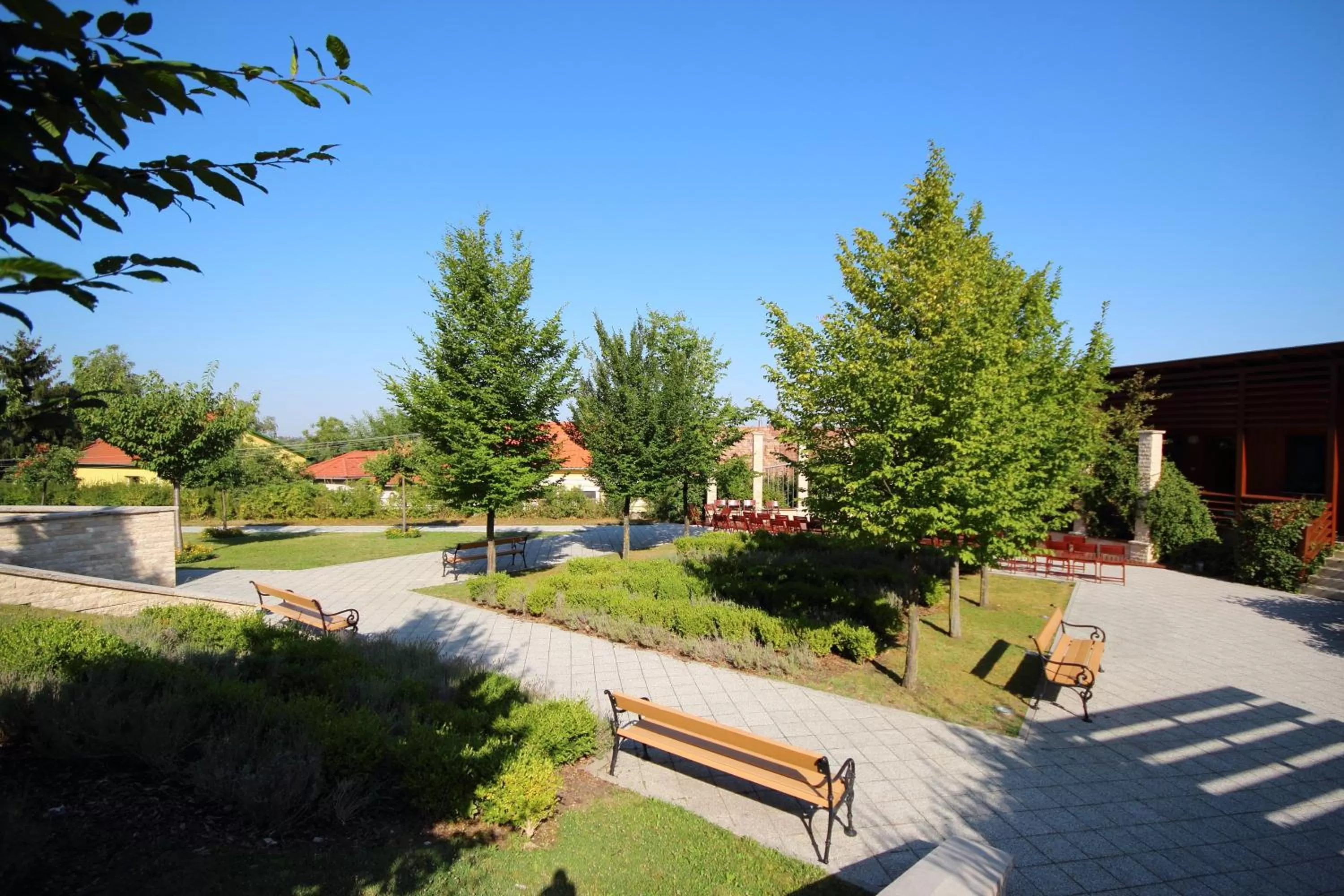 Garden in Hotel Adalbert Szent György Ház