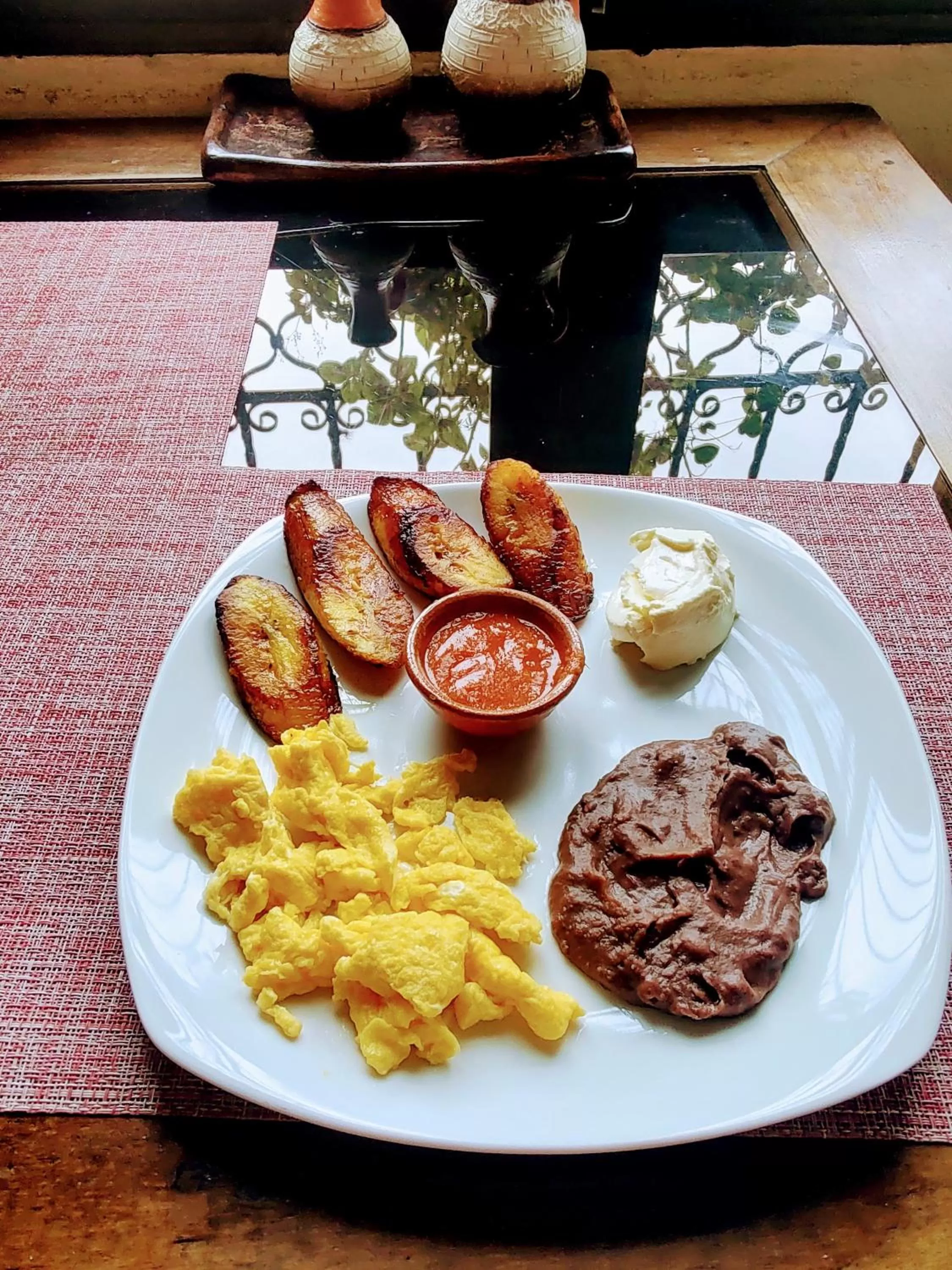 Breakfast in Francisco's rest house hotel