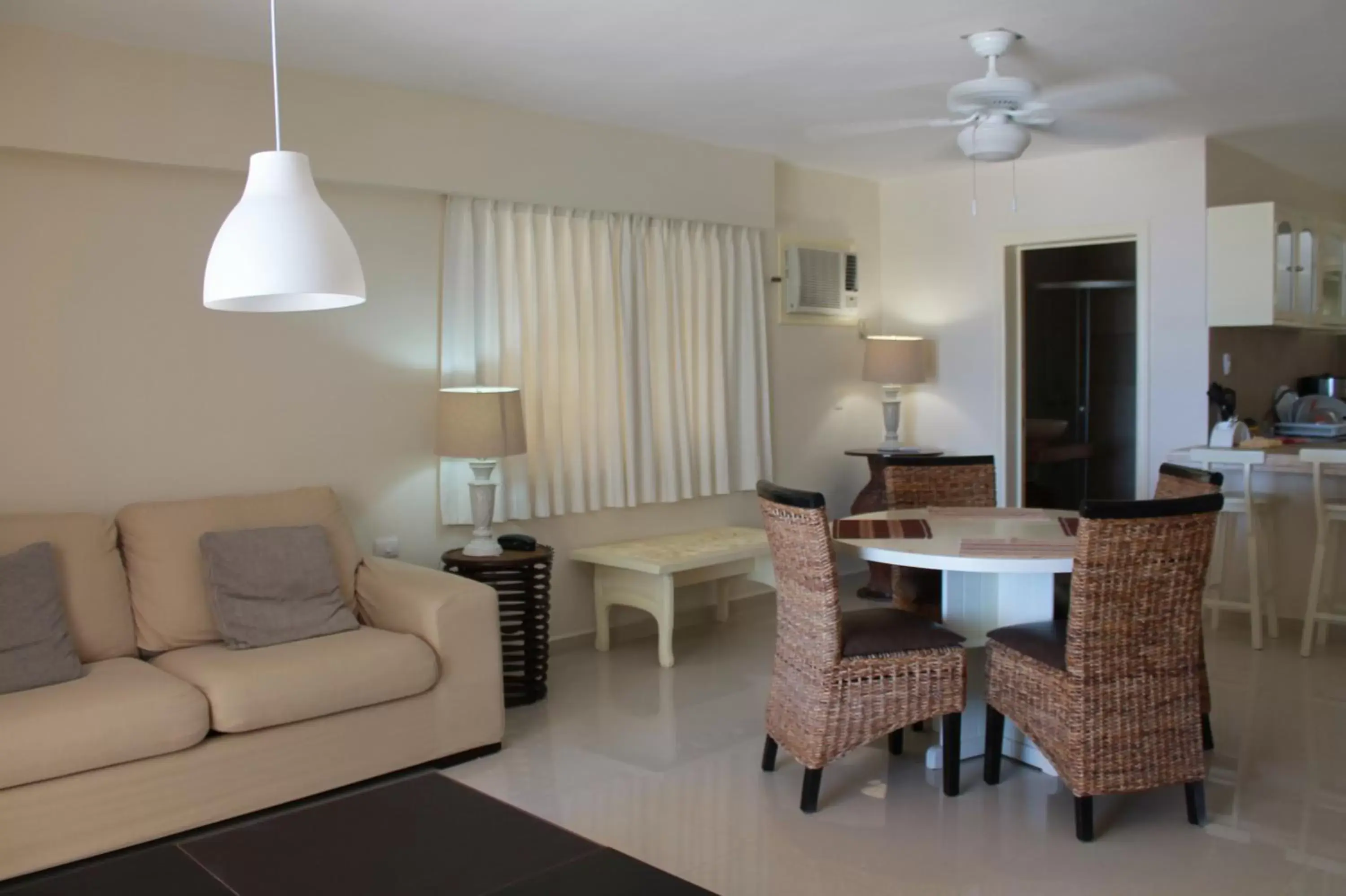 Living room, Seating Area in Hotel Playa La Media Luna