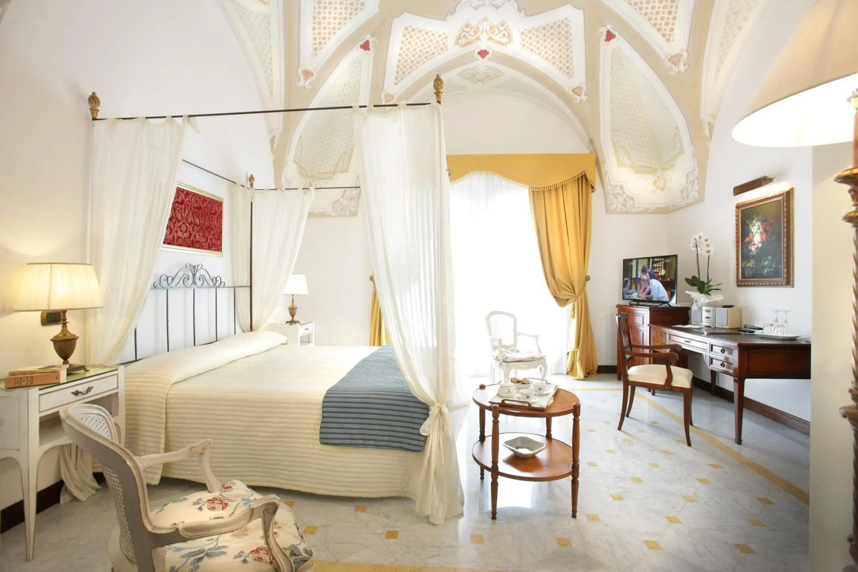 Day in Palazzo del Corso - Boutique Hotel