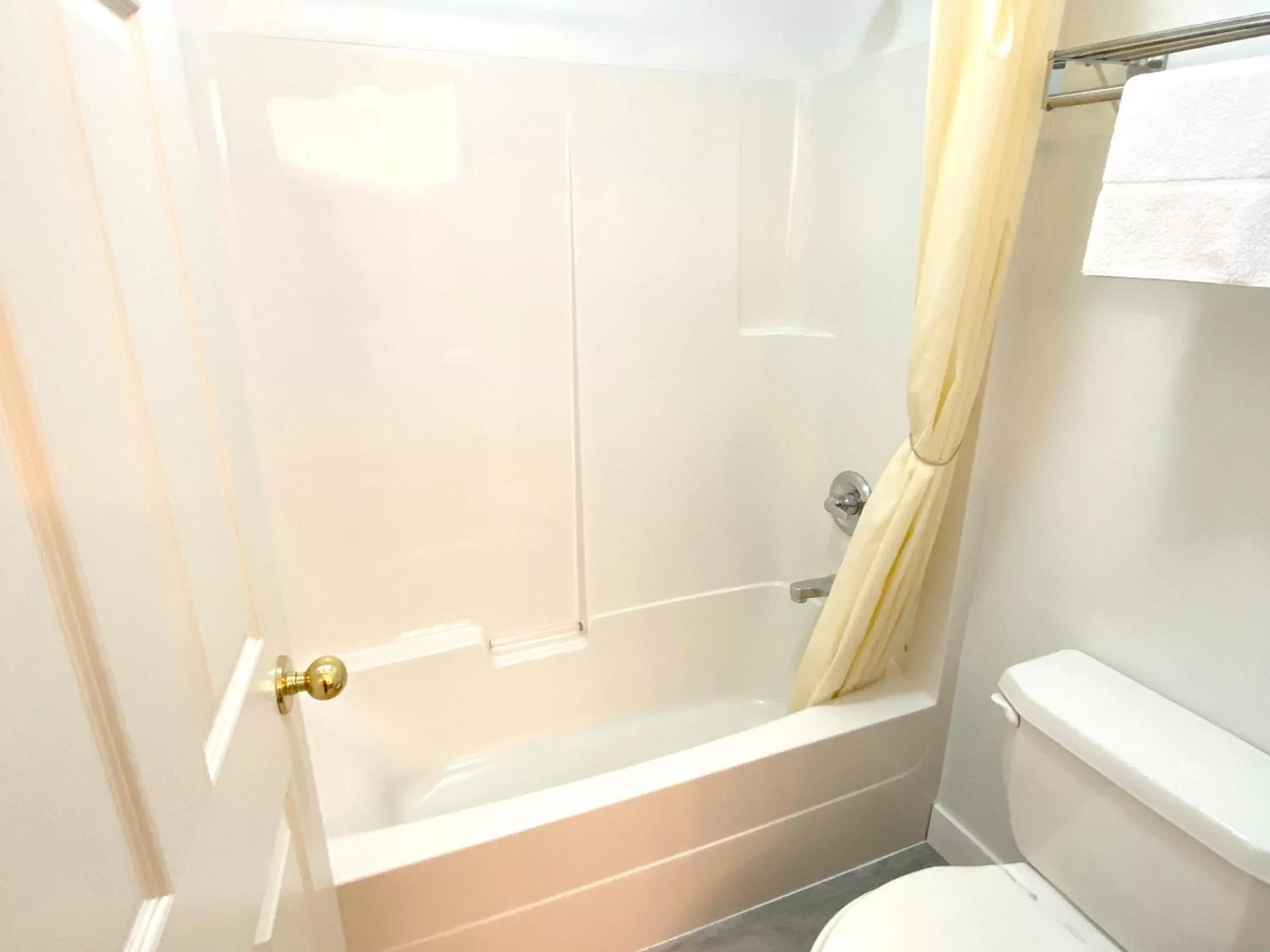 Super 8 by Wyndham Sicamous