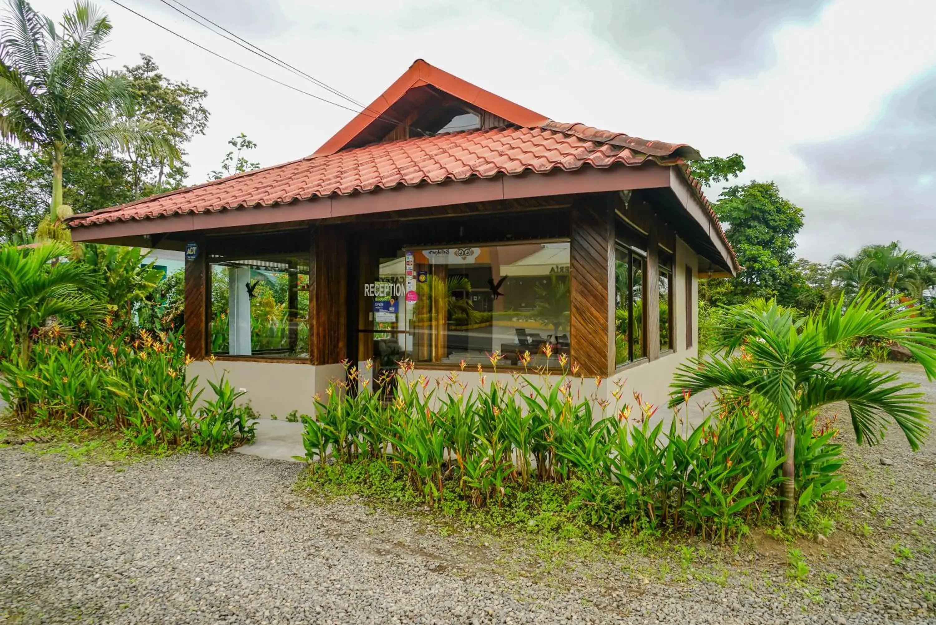 Day, Property Building in Arenal History INN