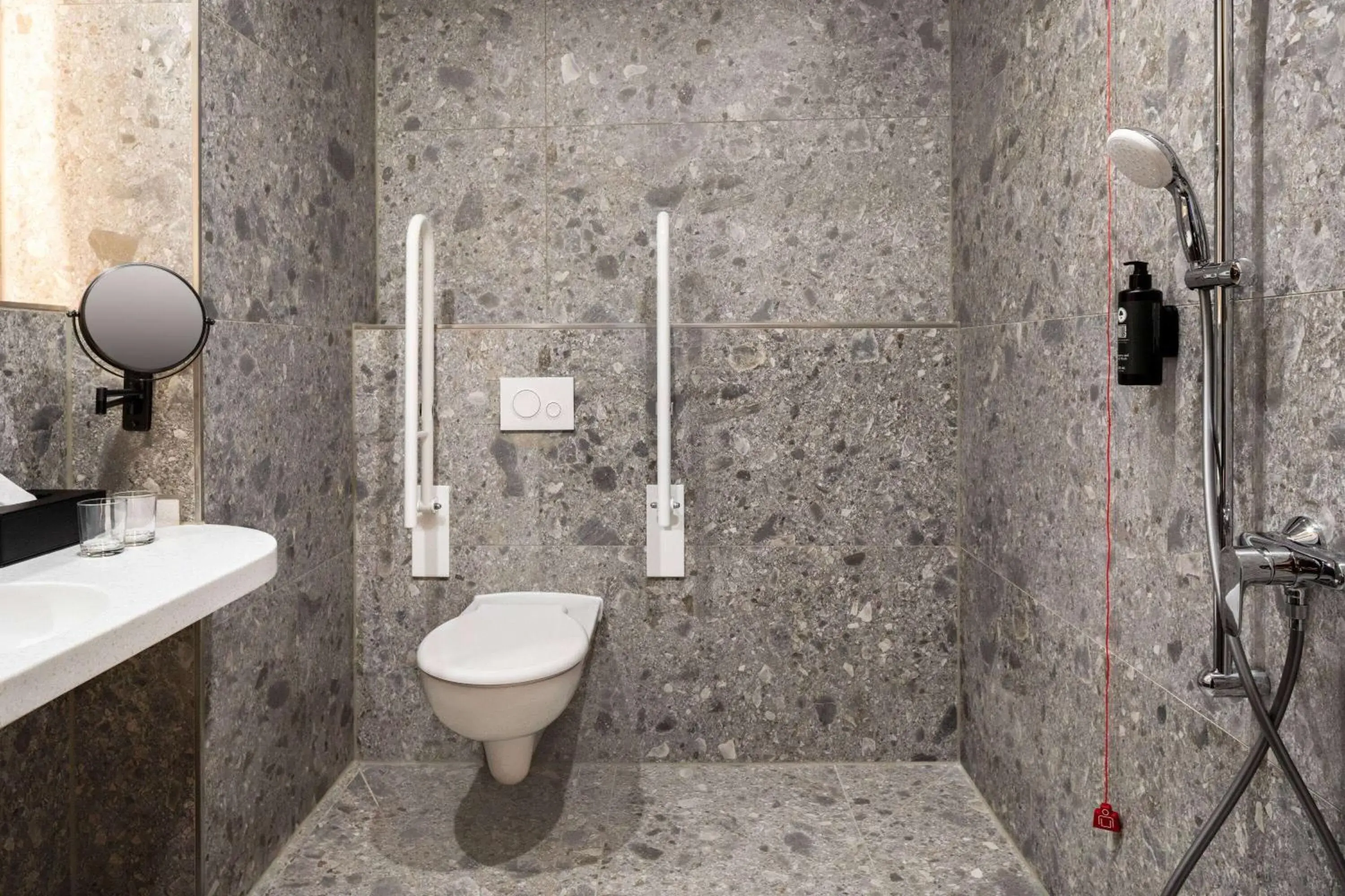 Shower, Bathroom in Vienna House Easy by Wyndham Berlin Potsdamer Platz