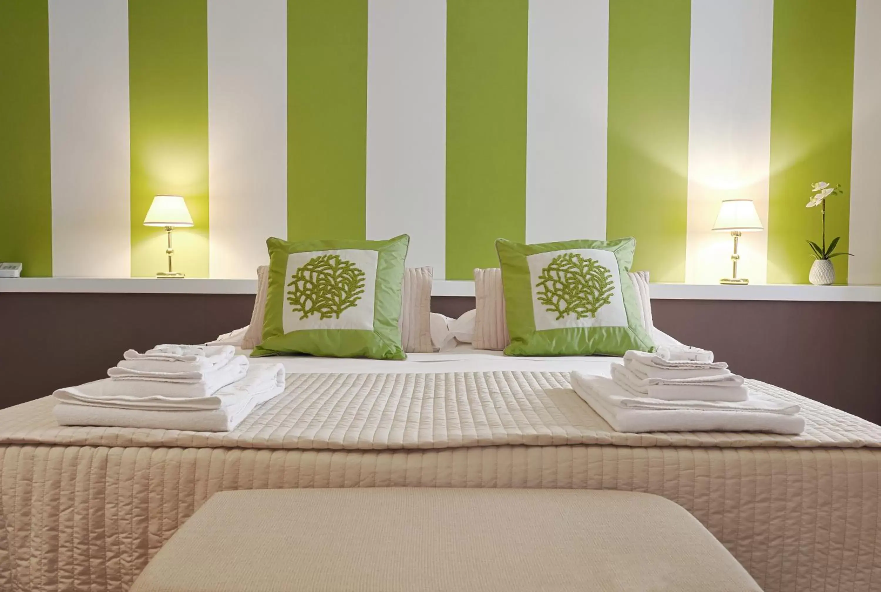 Bed in Hotel Al Madarig