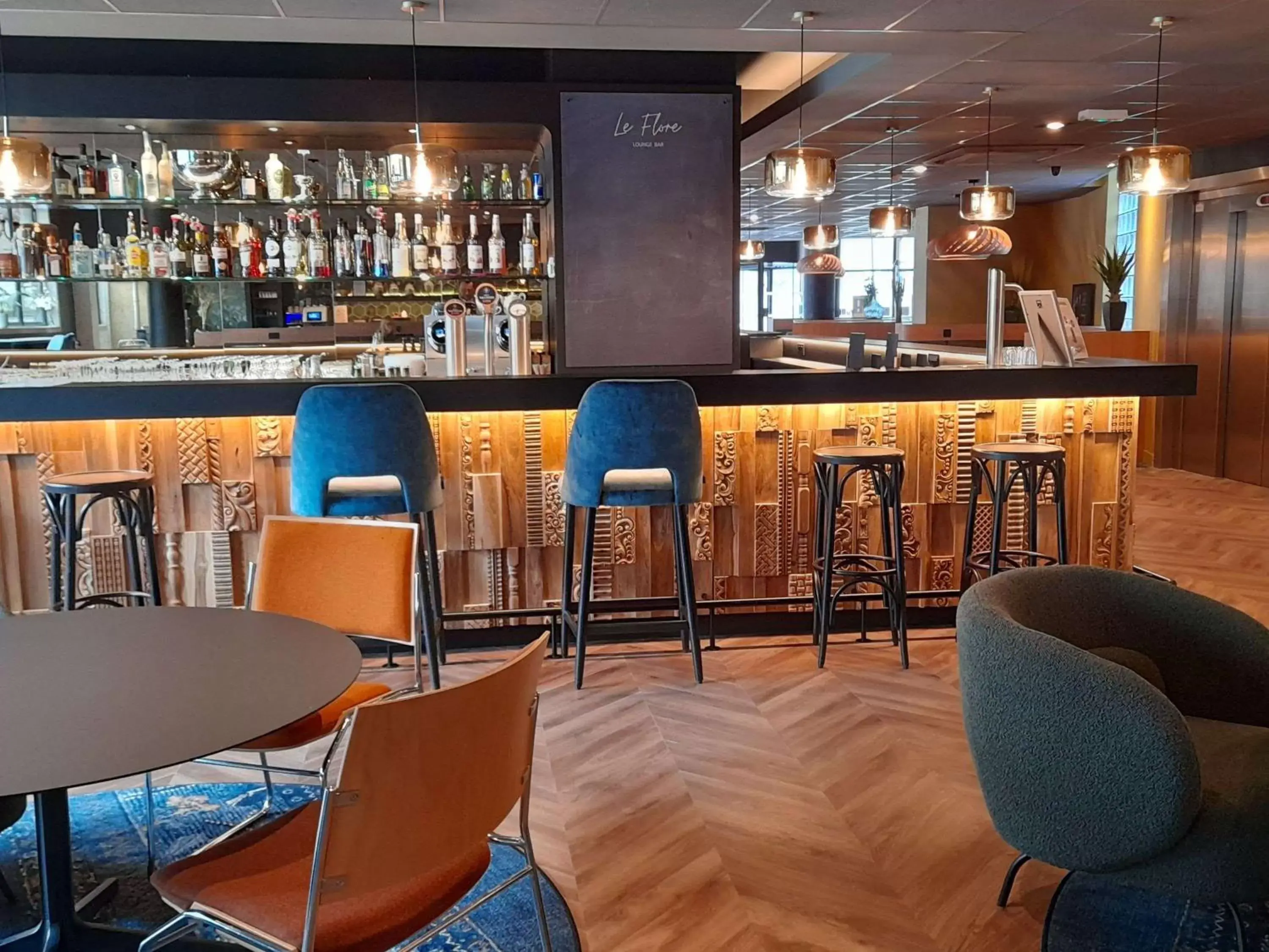 Lounge or bar, Lounge/Bar in Mercure Valenciennes Centre