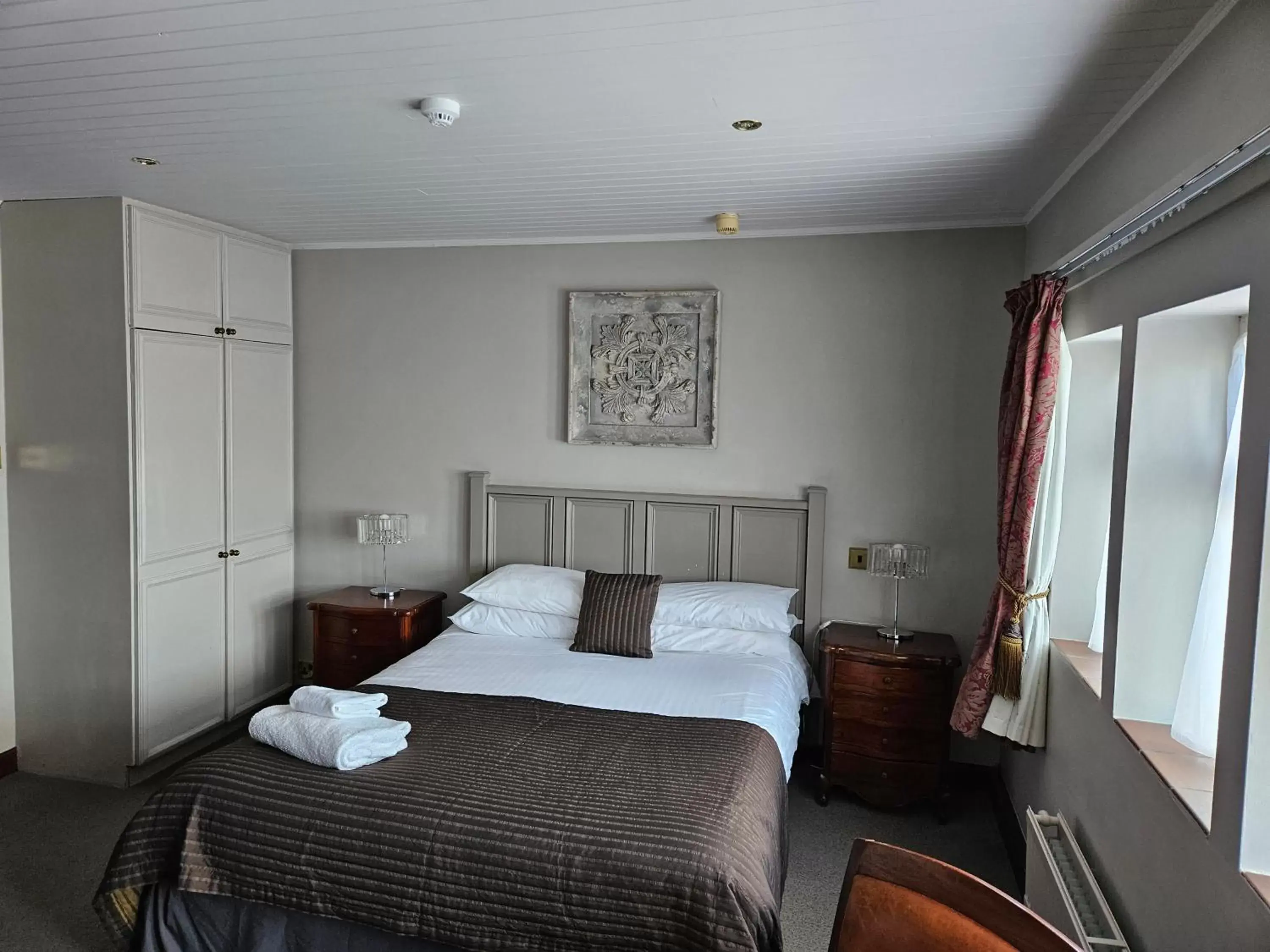 Bed in Pennine Manor Hotel