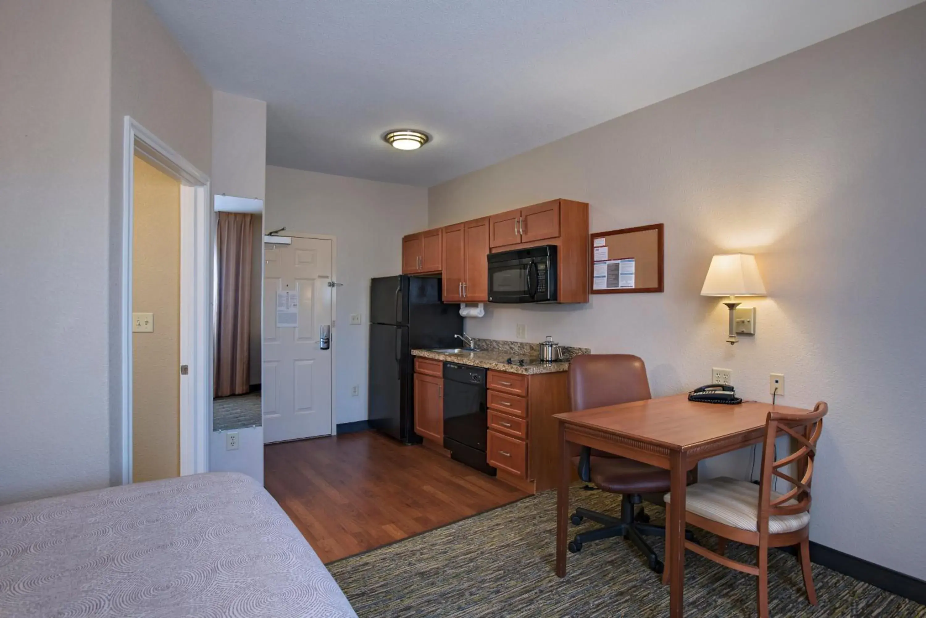 Studio Queen Suite with Accessible Tub in Candlewood Suites Austin North-Cedar Park by IHG Studio Queen Suite with Accessible Tub in Candlewood Suites Austin North-Cedar Park by IHG