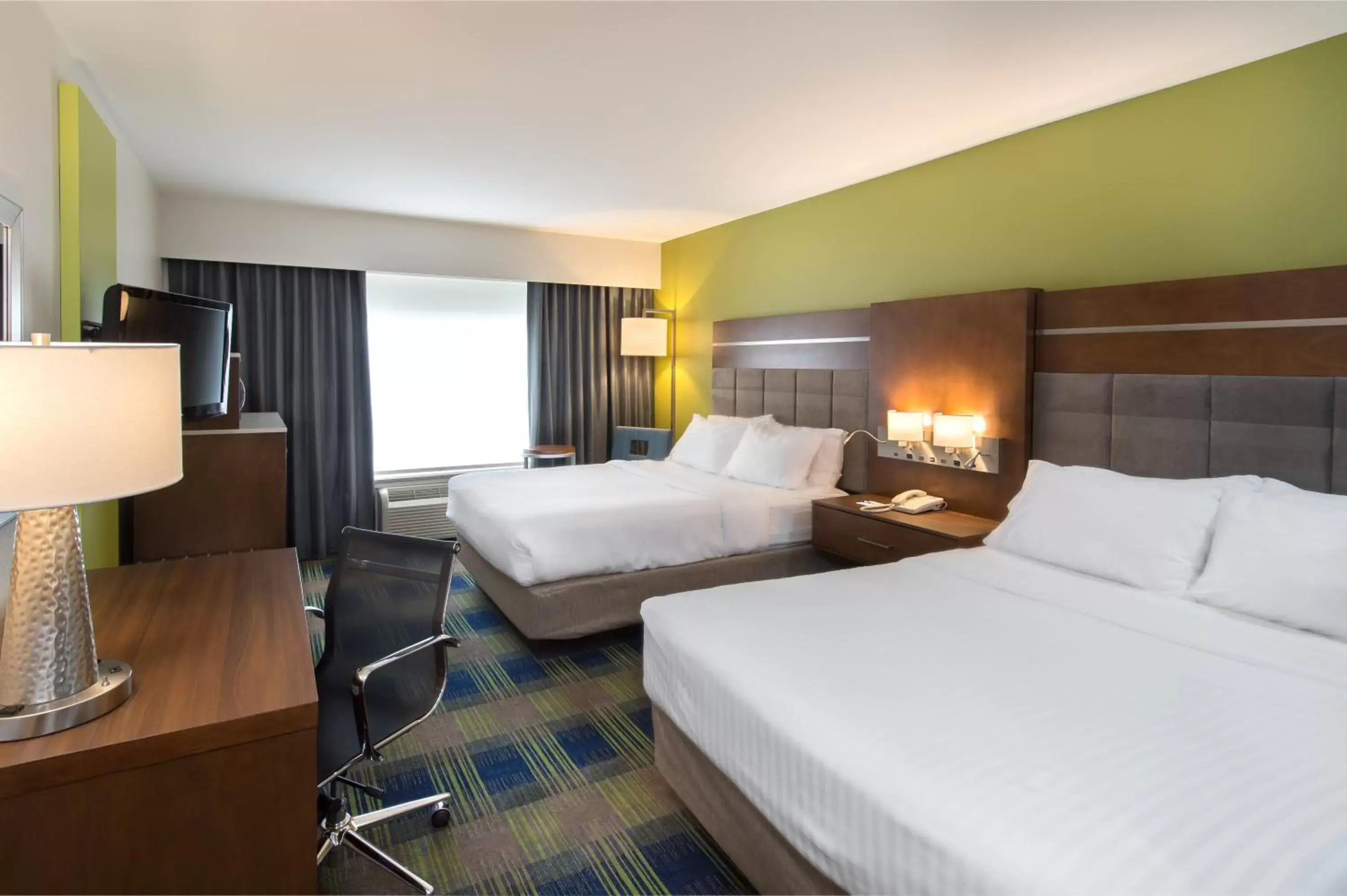 Photo of the whole room, Bed in Holiday Inn Express Hotel & Suites Clifton Park, an IHG Hotel