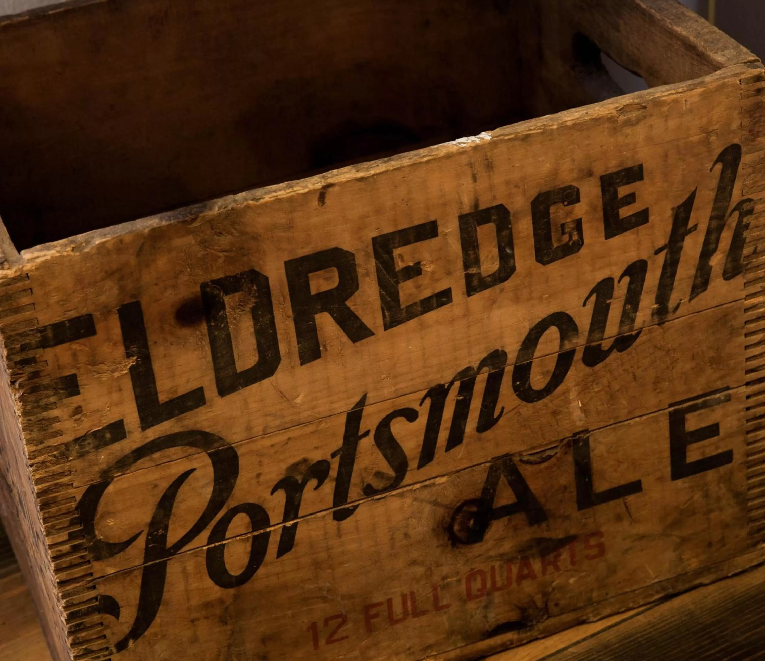 Logo/Certificate/Sign in Ale House Inn