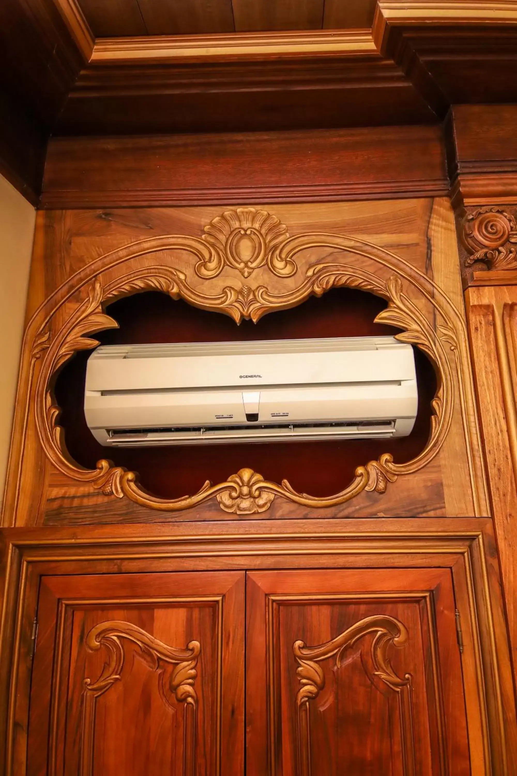 air conditioner in Brilant Antik Hotel