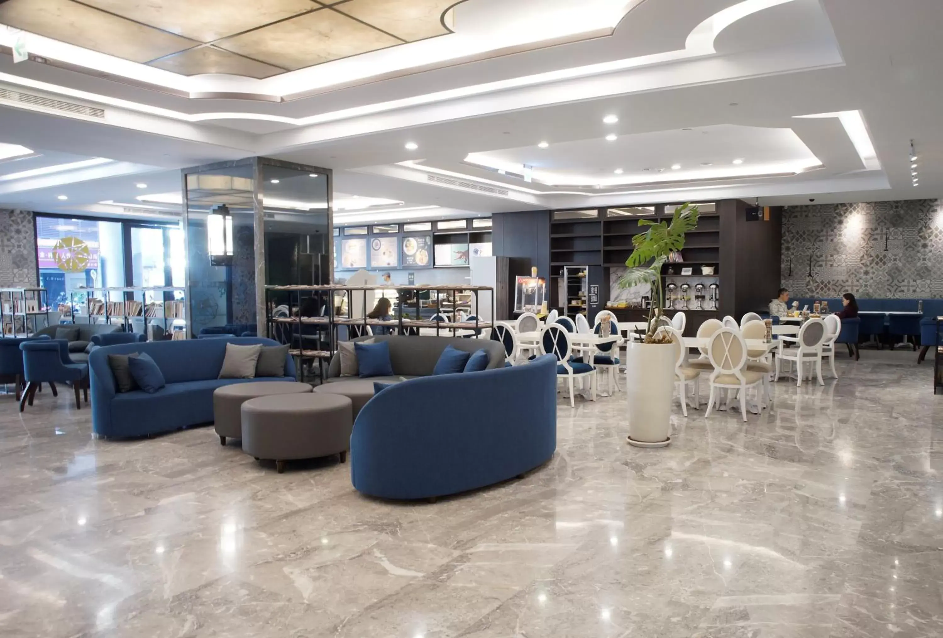 Lobby or reception in Hua Hotel