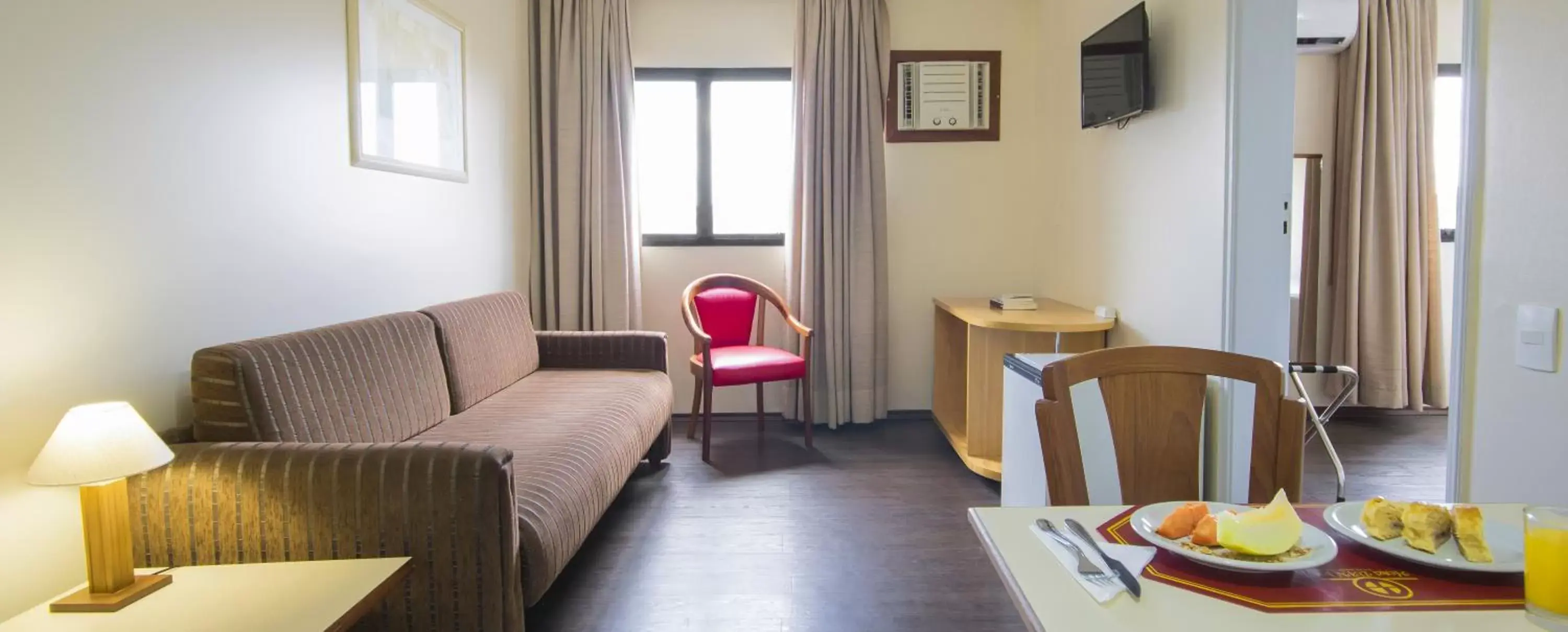 Bedroom, Seating Area in Dan Inn Sorocaba
