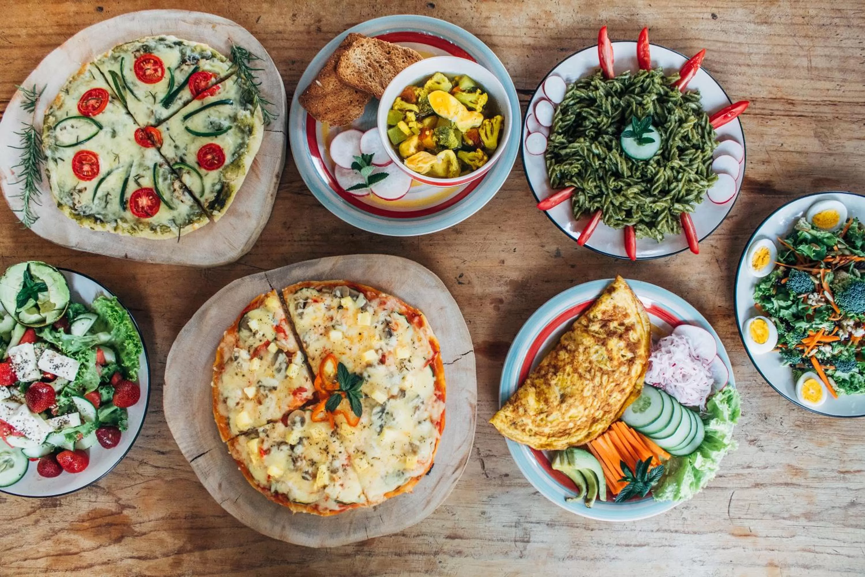 Food and drinks in Eco-Hotel Mayachik