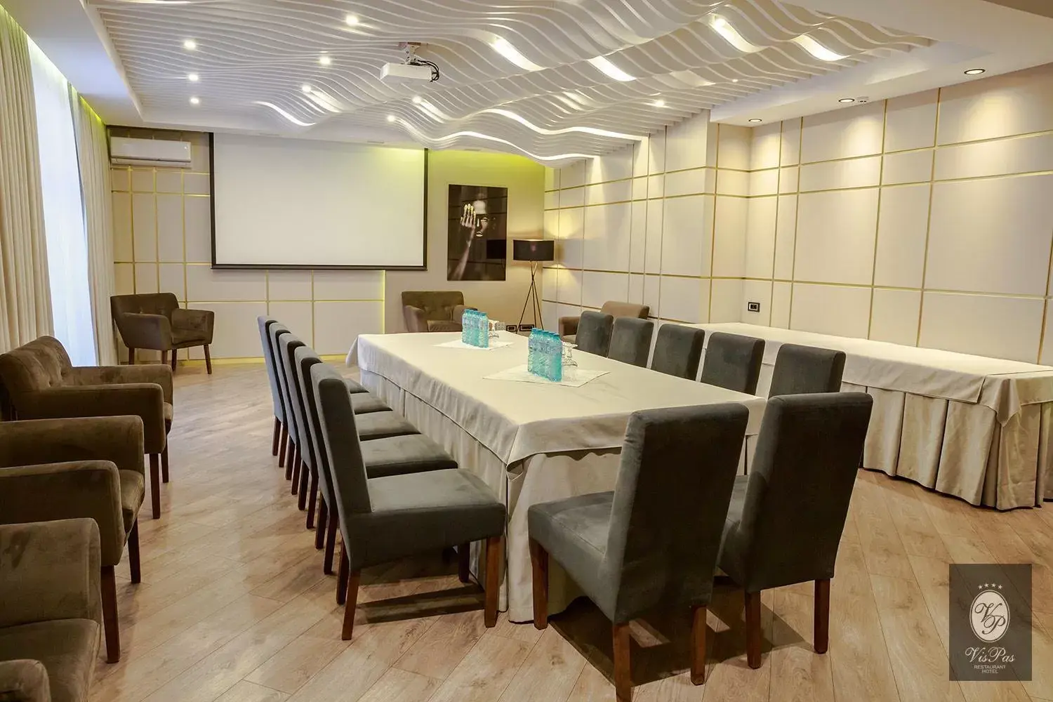 Meeting/conference room in VisPas Hotel