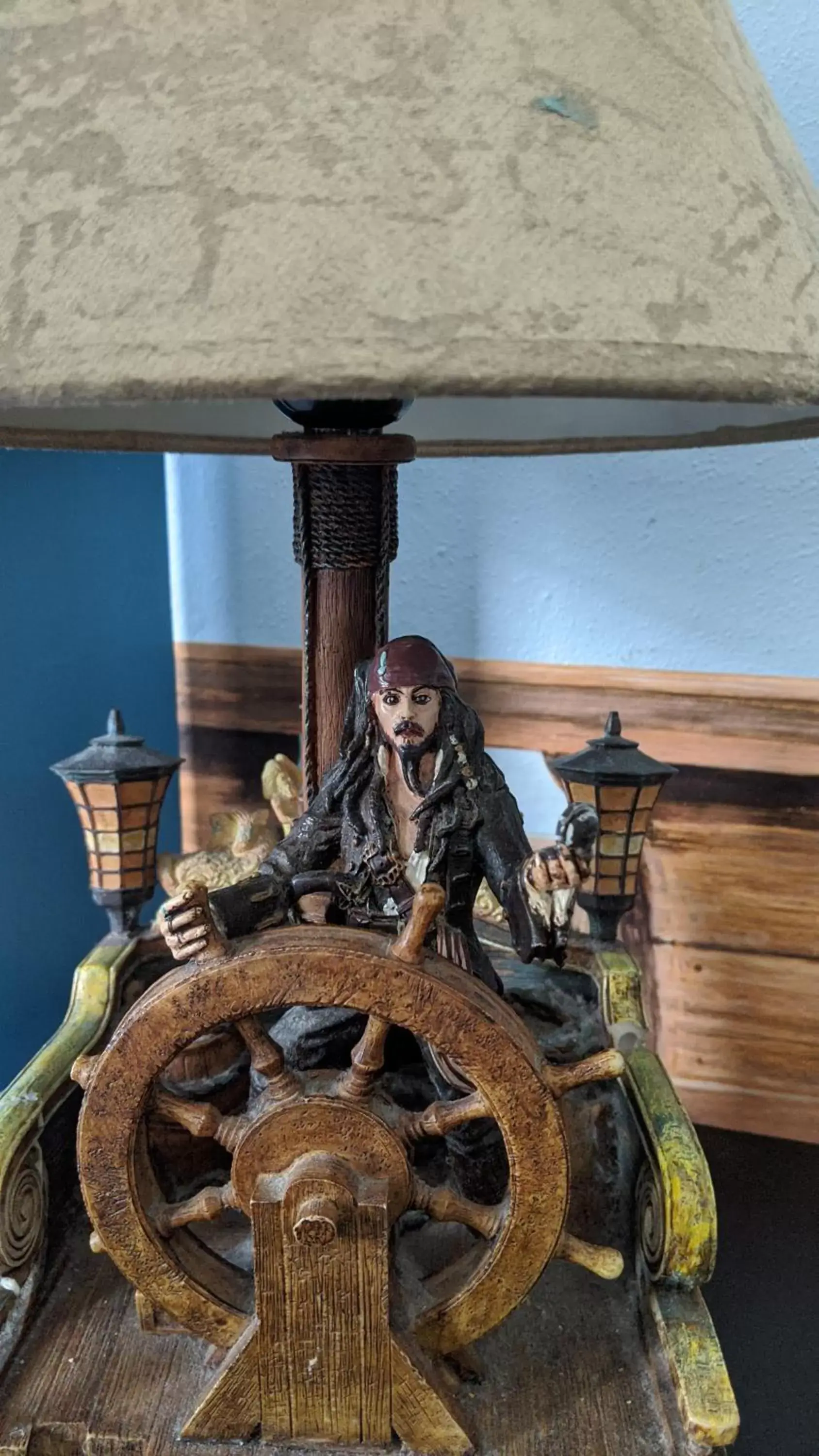 Decorative detail in The Pirate Haus Inn