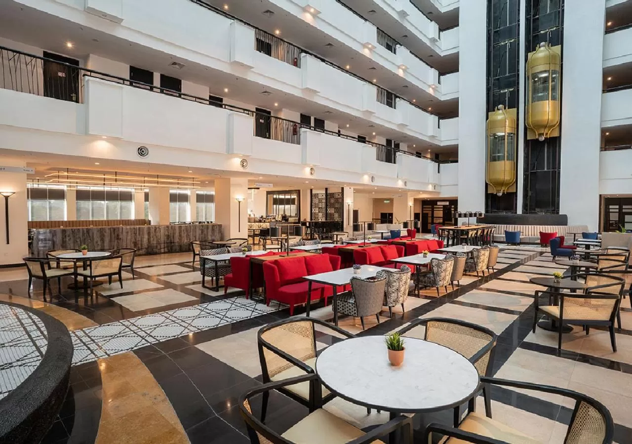 Restaurant/places to eat in Travelodge Ipoh