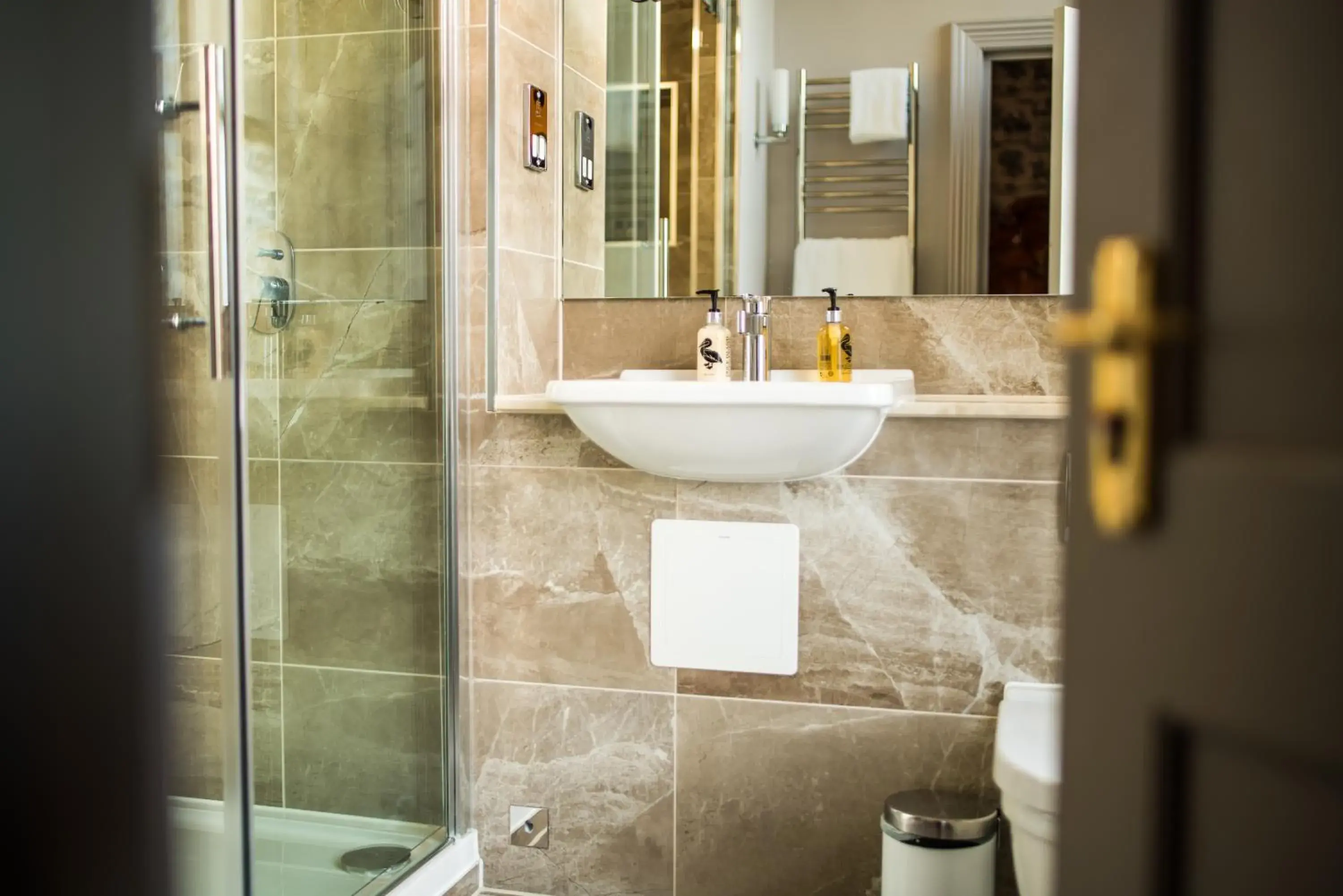 Bathroom in The Ayrlington Guesthouse