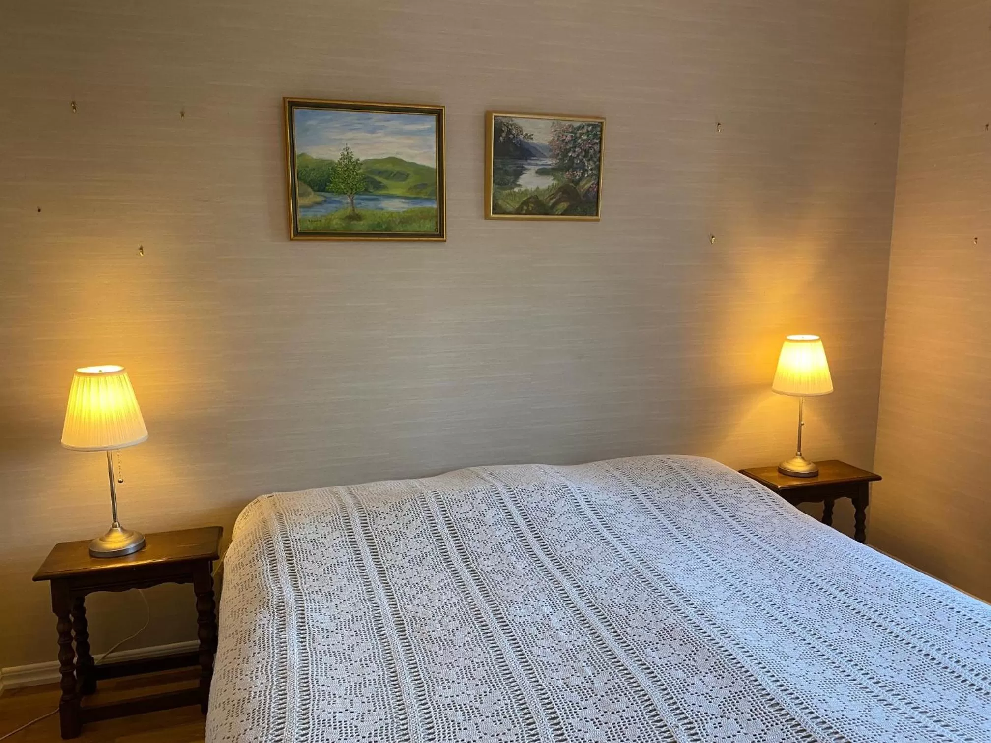 Property building, Bed in Ölands Yoga Studio & Islandshästar, Stugor & Rum