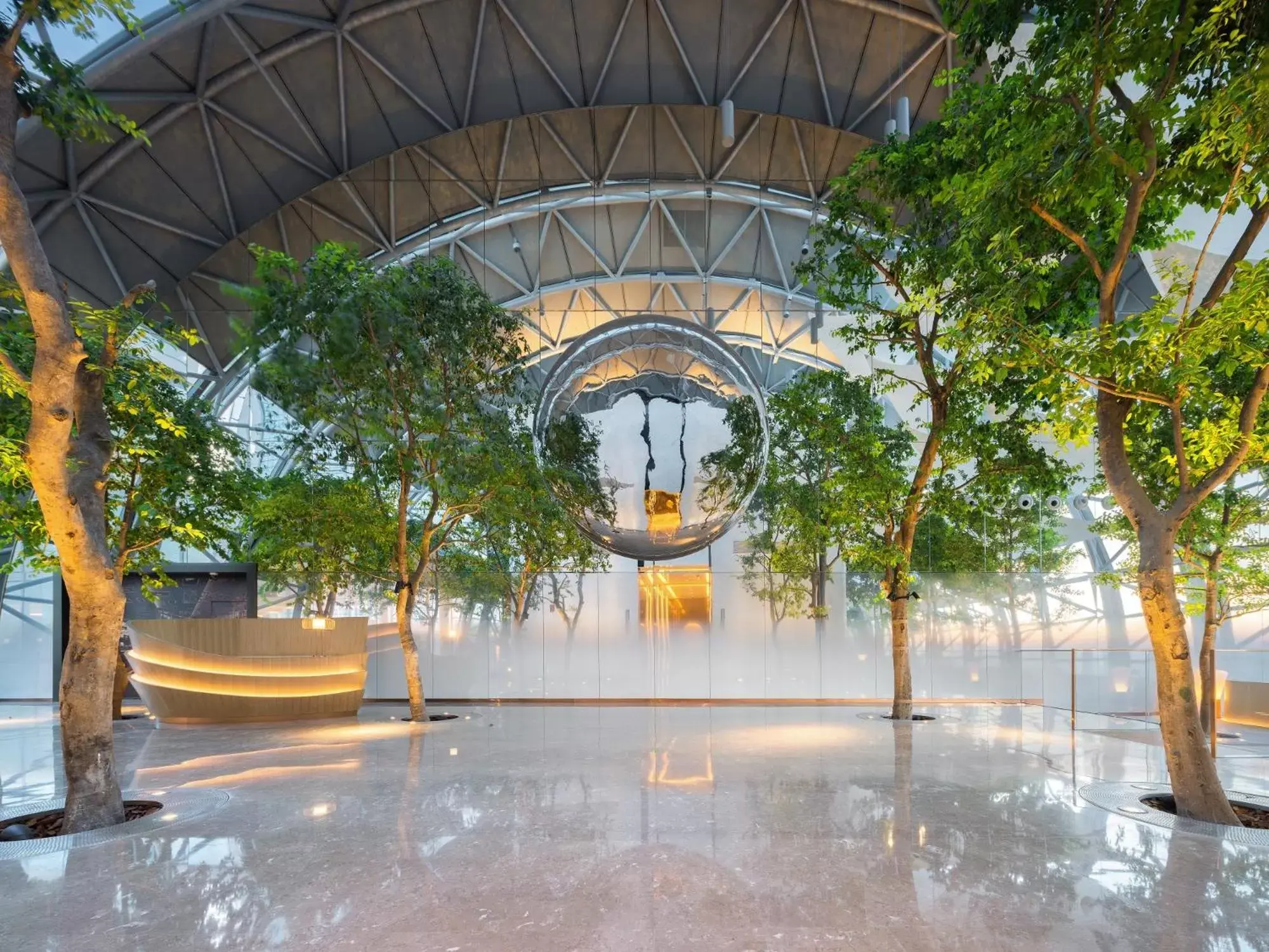 Lobby or reception in InterContinental Chongqing Raffles City, an IHG Hotel