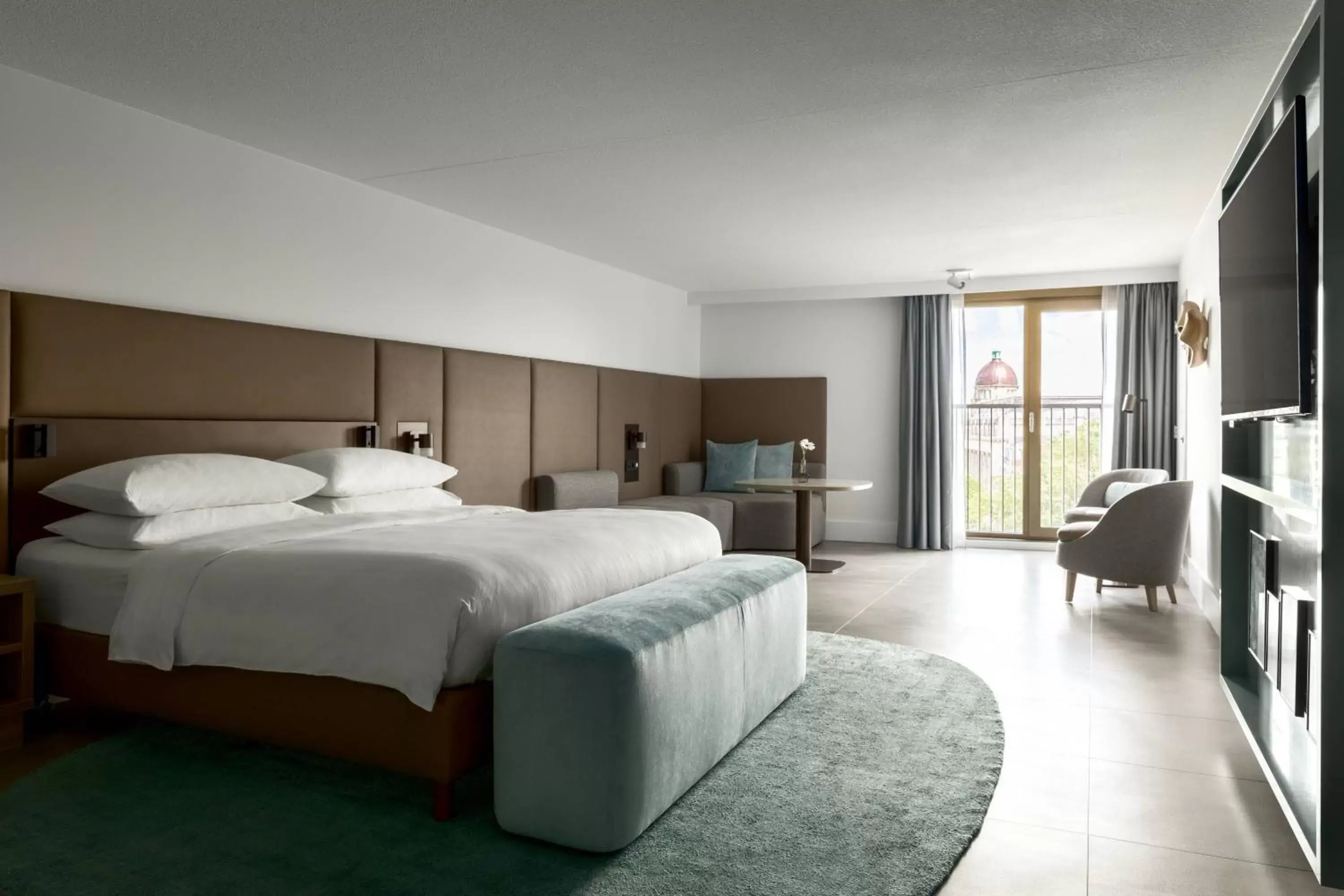 Bedroom in Amsterdam Marriott Hotel
