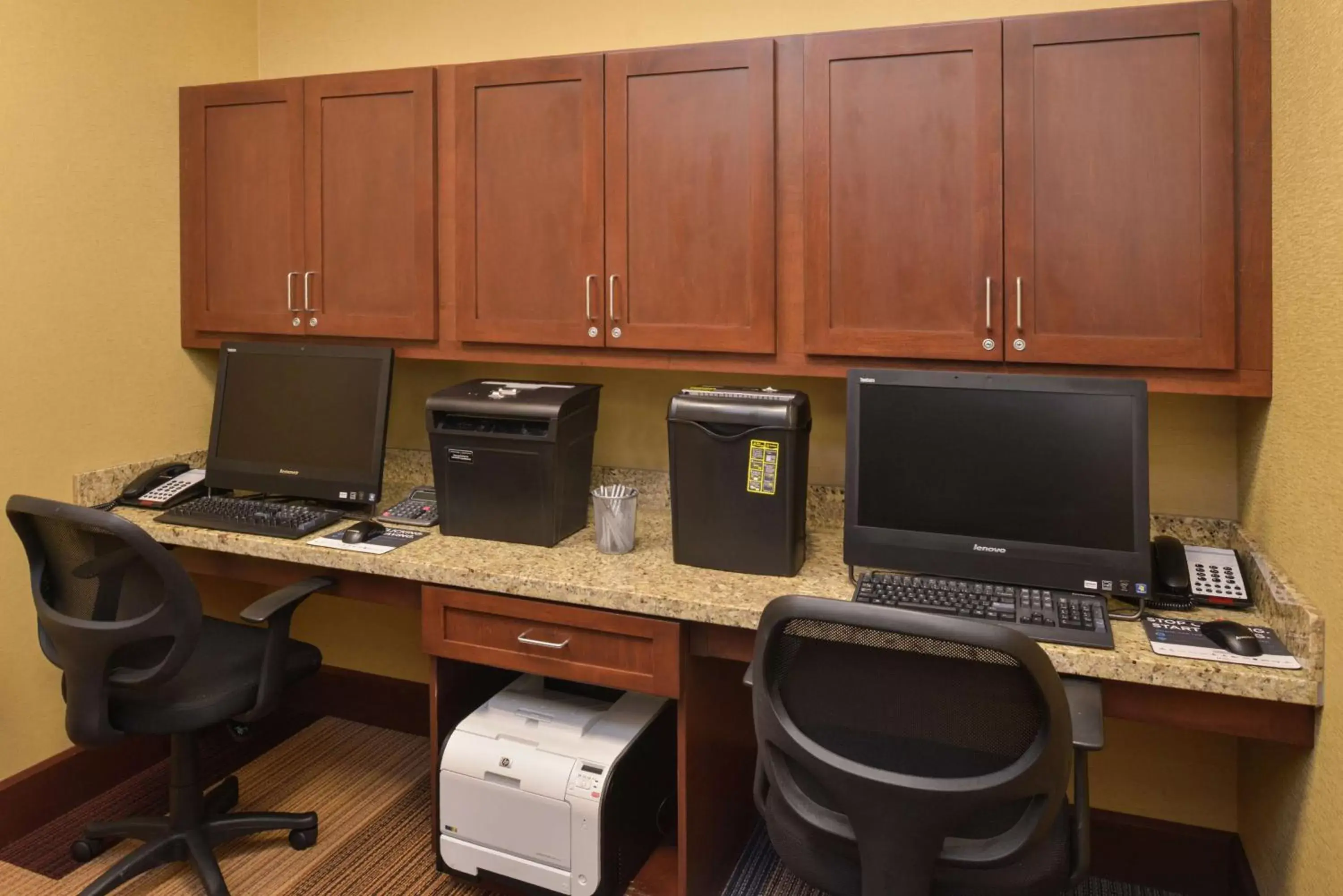 Business facilities, Business Area/Conference Room in Hampton Inn & Suites by Hilton Lonoke