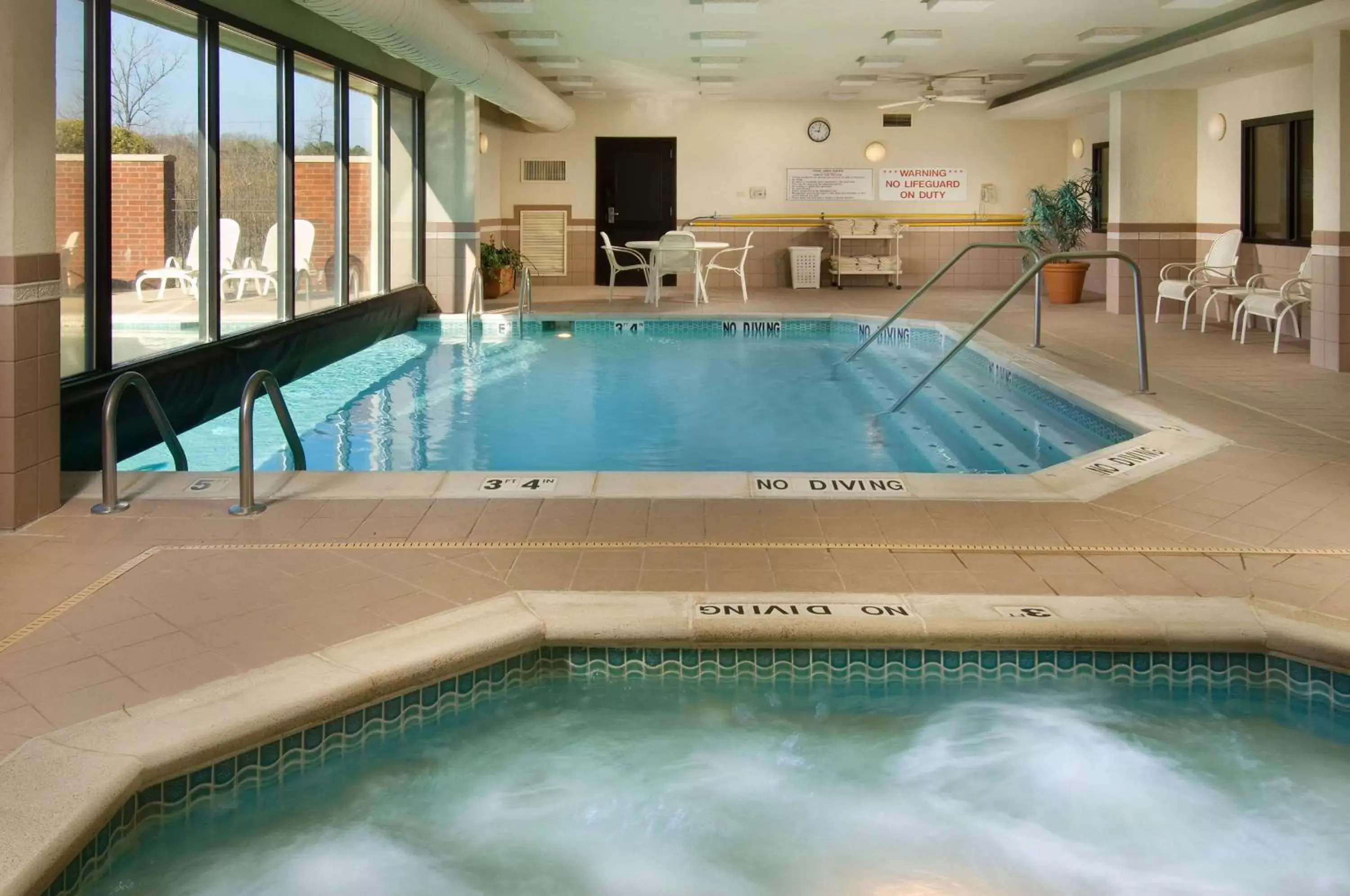 Activities, Swimming Pool in Drury Inn & Suites Jackson - Ridgeland