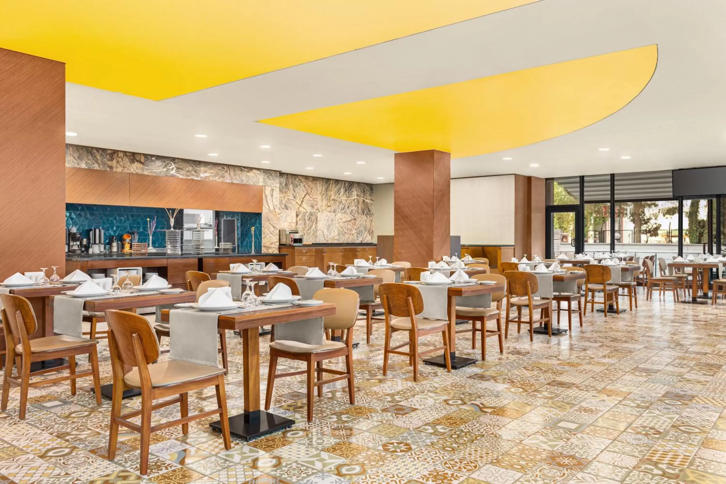 Restaurant/places to eat in Ramada Plaza by Wyndham Samsun Restaurant/places to eat in Ramada Plaza by Wyndham Samsun