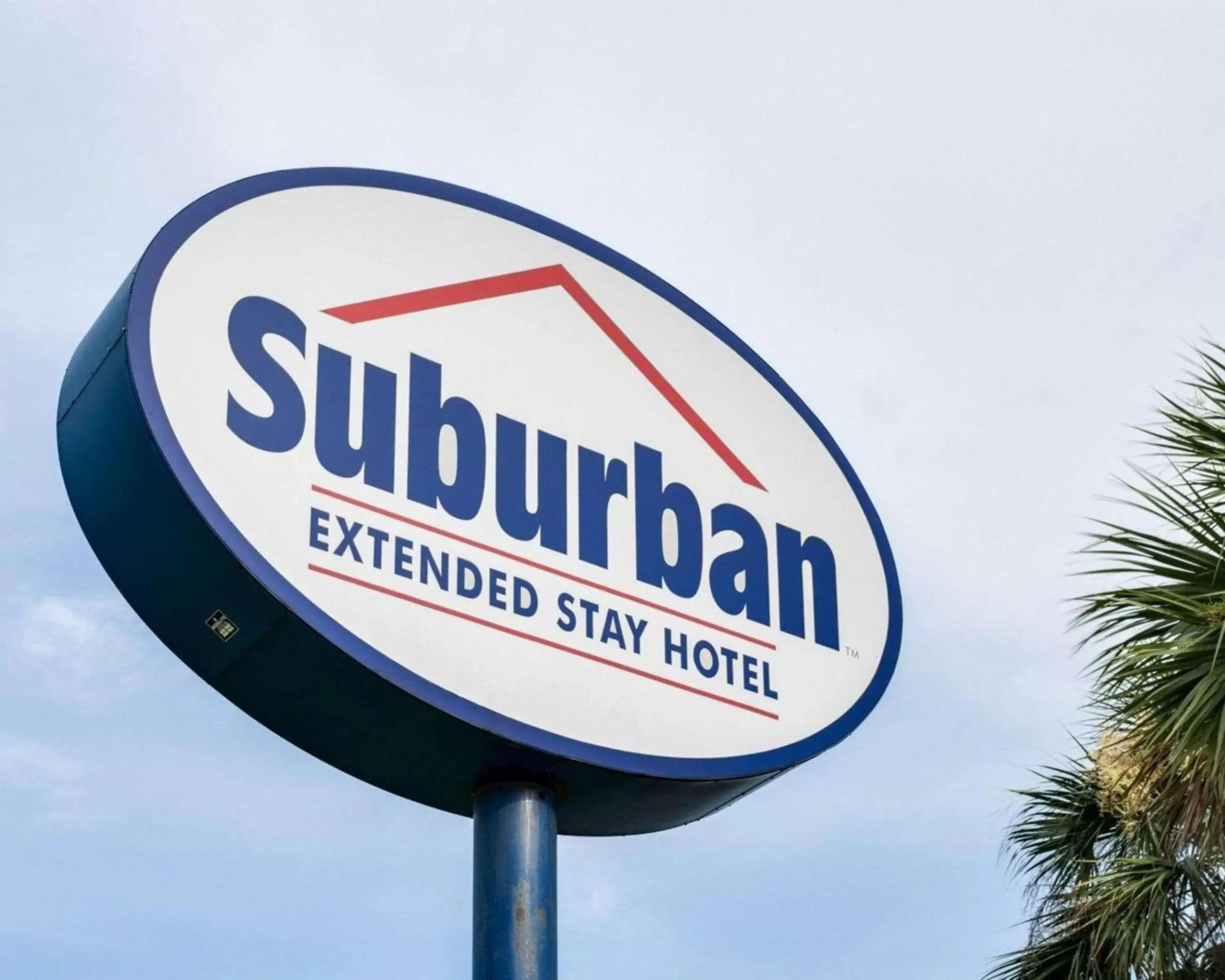 Property building in Suburban Studios Avondale Property building in Suburban Studios Avondale