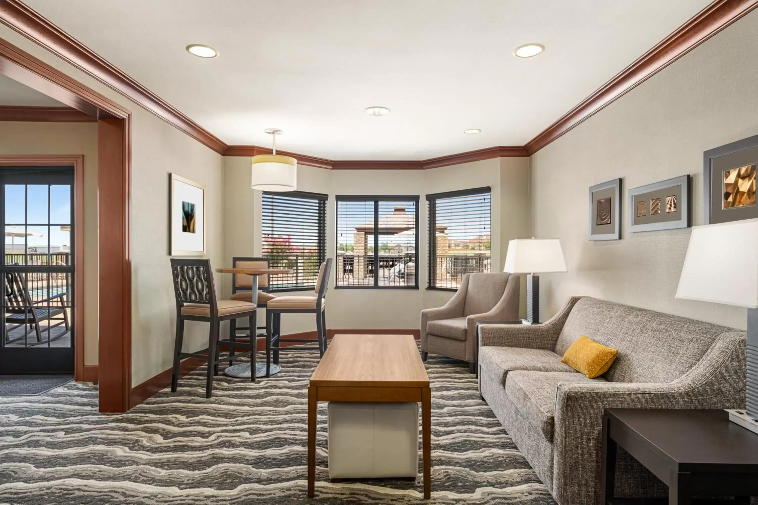 Seating Area in Staybridge Suites Oklahoma City-Quail Springs, an IHG Hotel