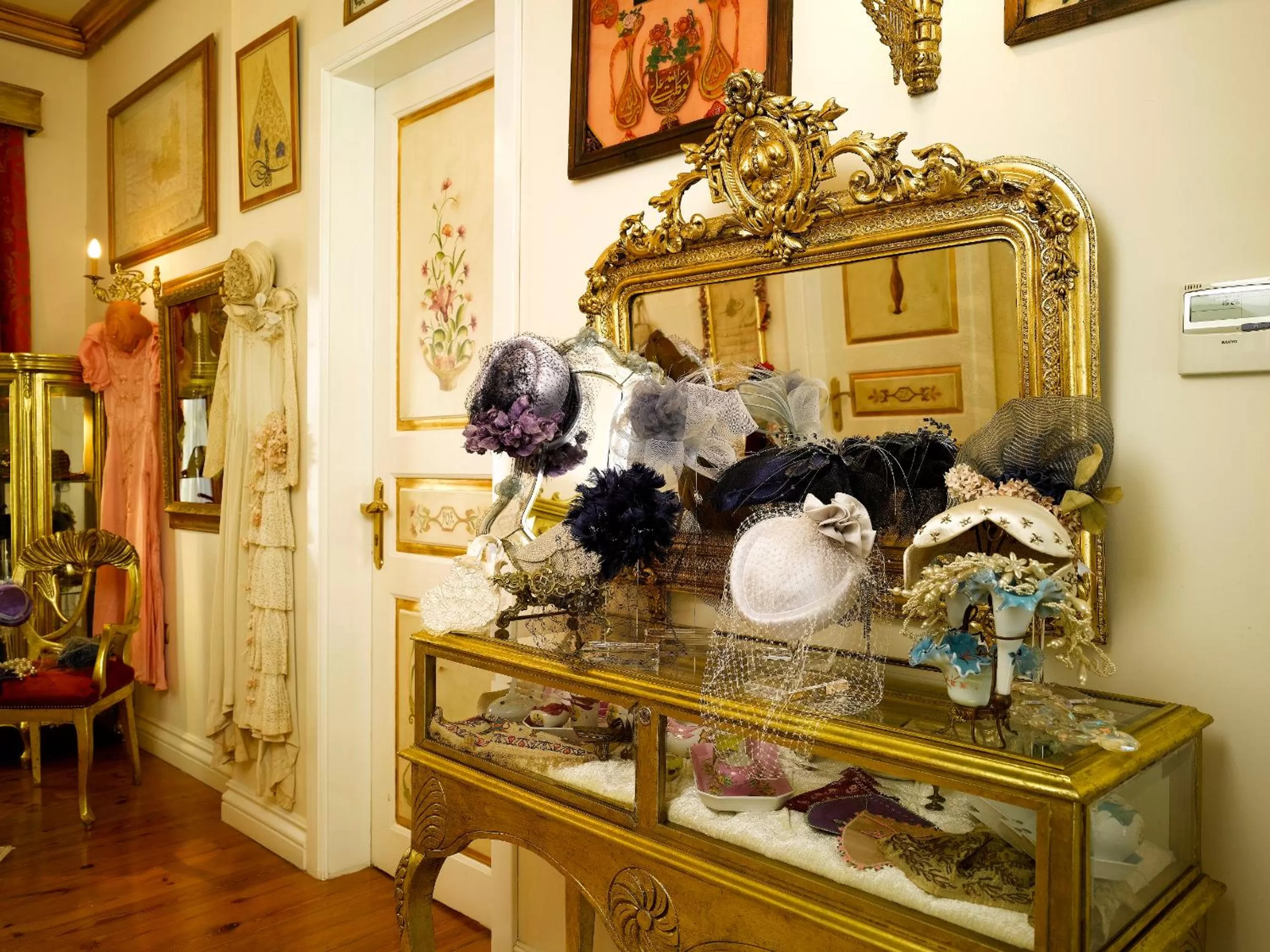 Decorative detail in Erten Konak