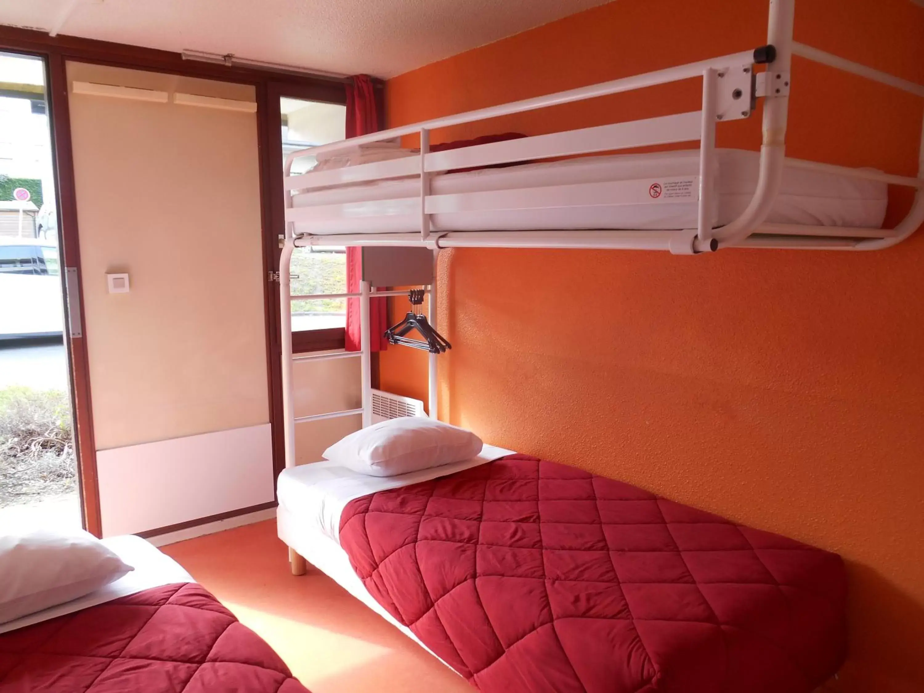 Bedroom, Bunk Bed in Premiere Classe Brest Gouesnou Aeroport