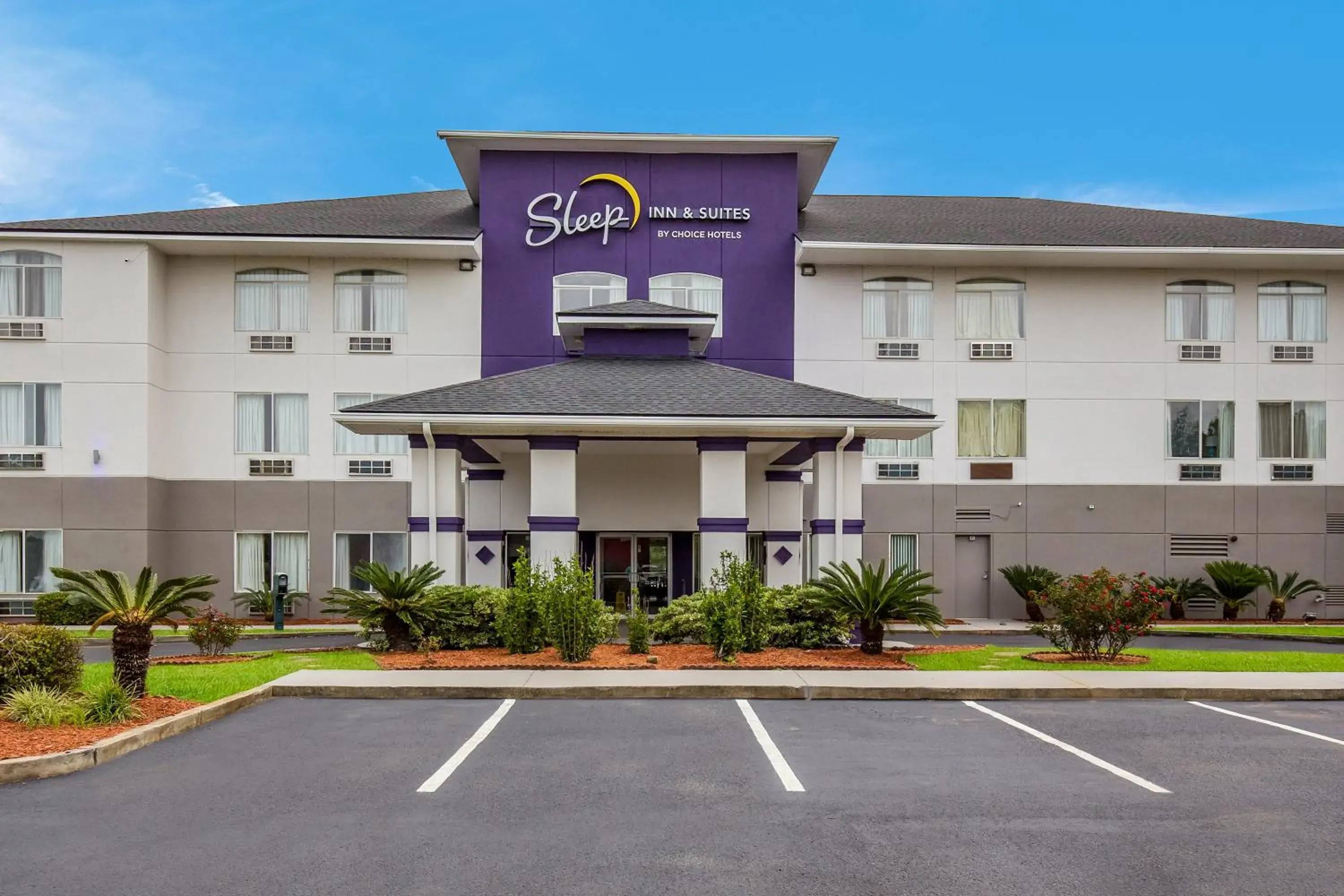 Property Building in Sleep Inn & Suites