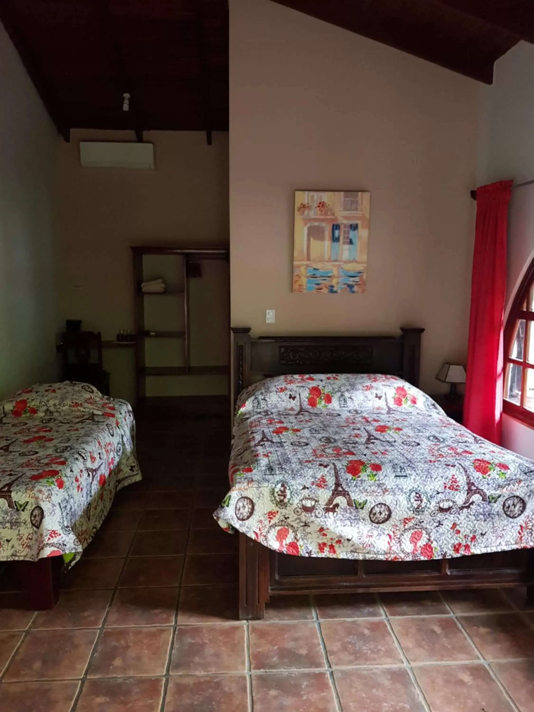 Photo of the whole room, Bed in Hotel El Paraiso Escondido - Costa Rica