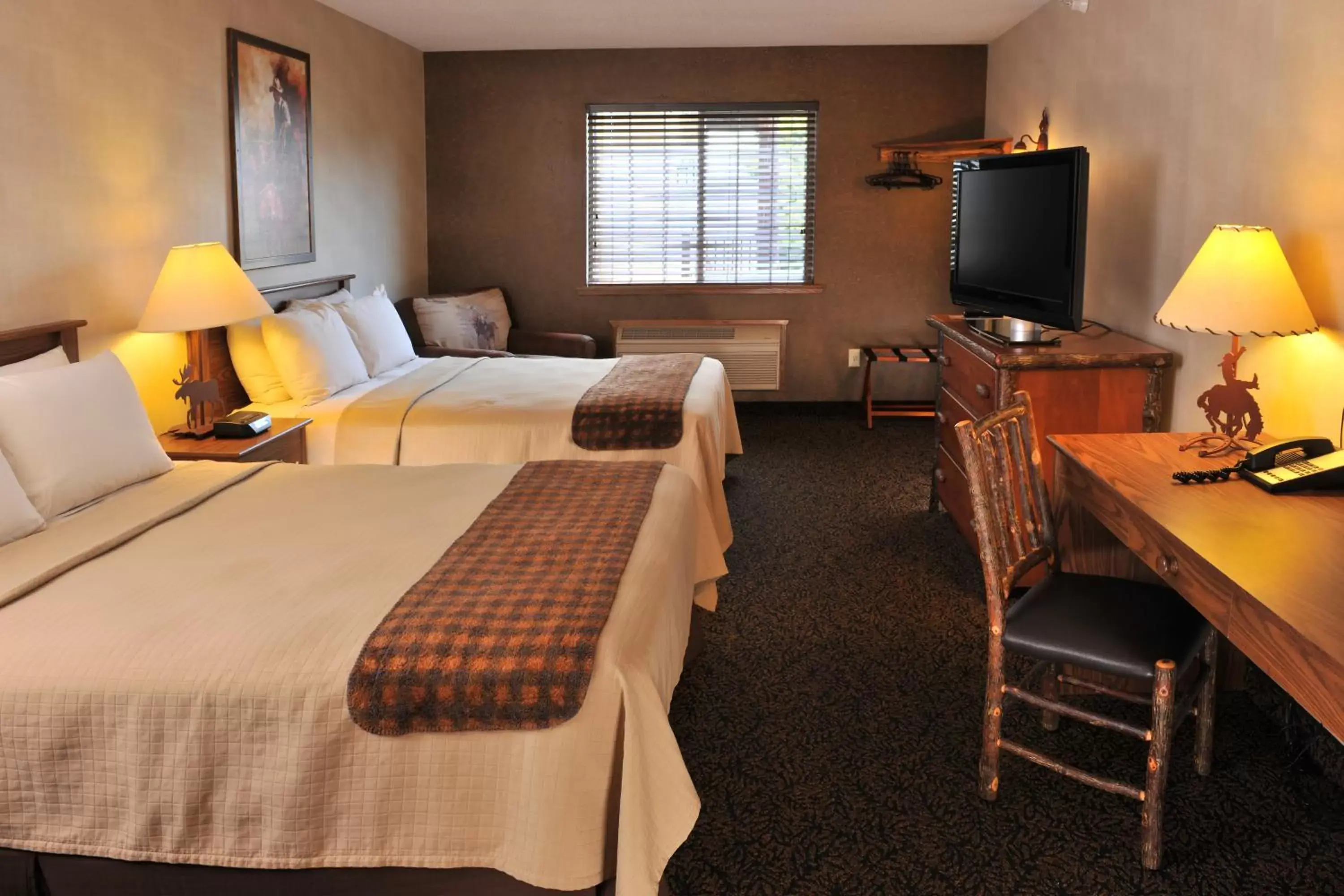 Photo of the whole room, Bed in Stoney Creek Hotel St. Joseph