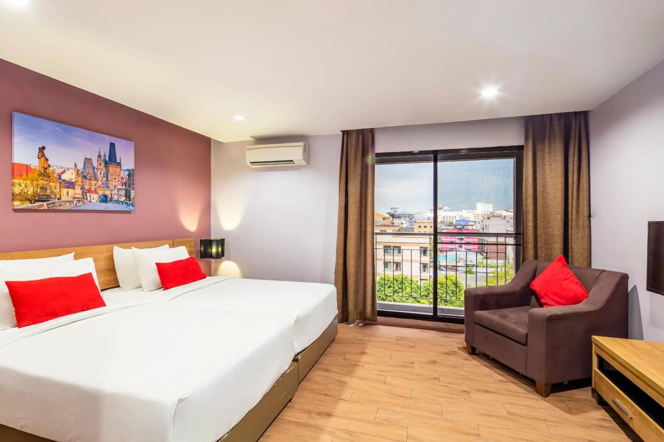 Suite in Livotel Hotel Lat Phrao Bangkok