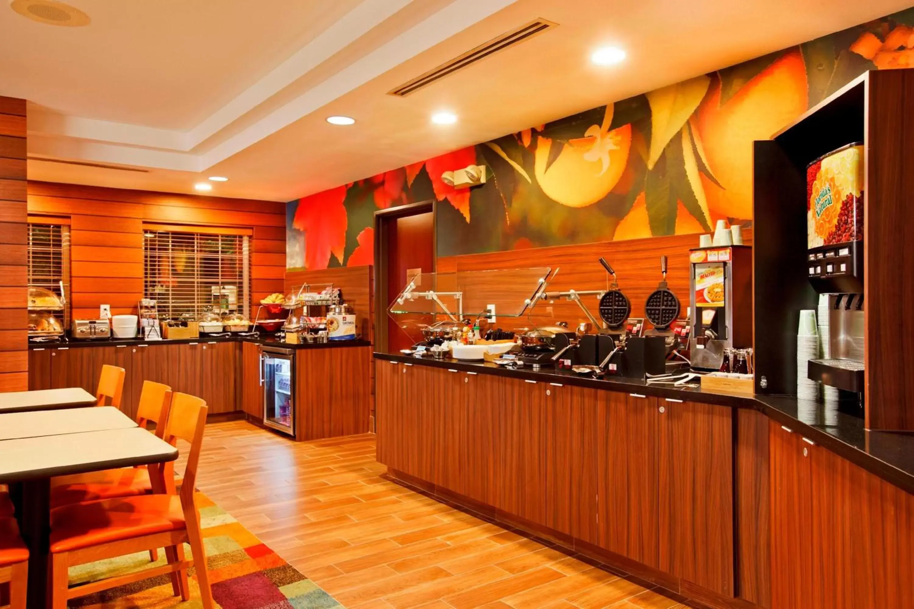 Breakfast, Restaurant/Places to Eat in Fairfield Inn & Suites Portland South/Lake Oswego