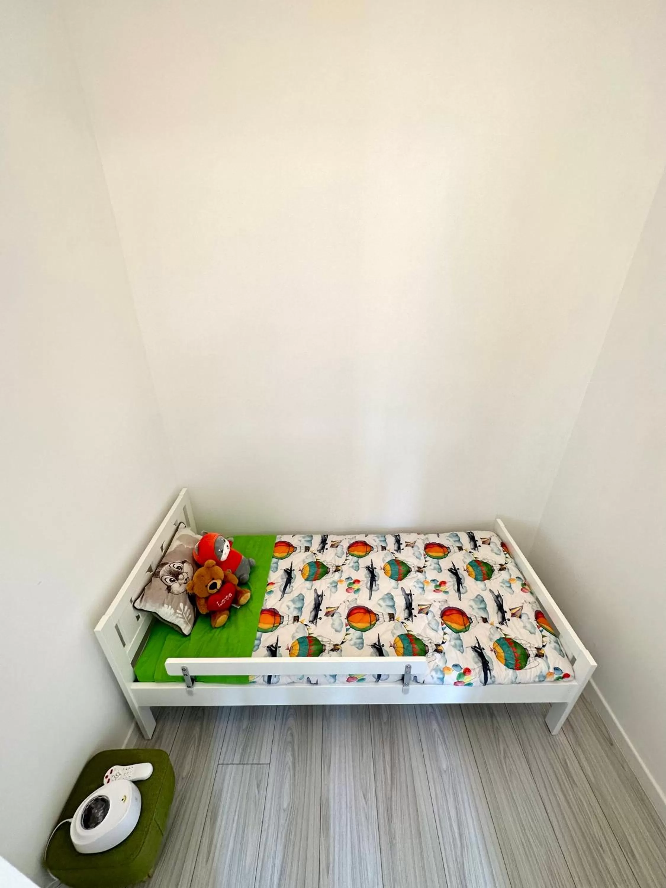 Bed in Marghespace zona stazione centrale stanza in nuovo appartamento 4 posti letto